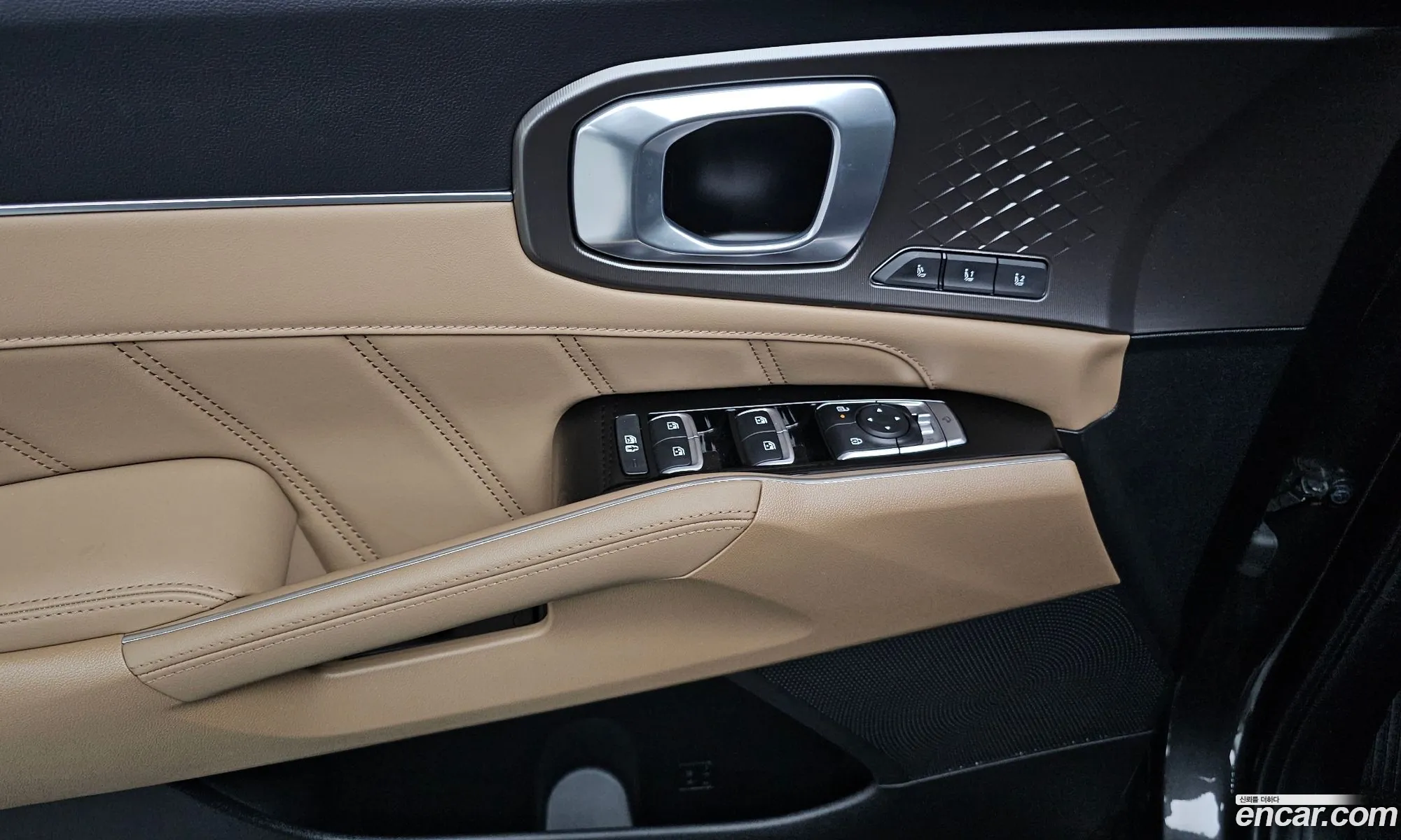 Kia Sorento 2023 — 12