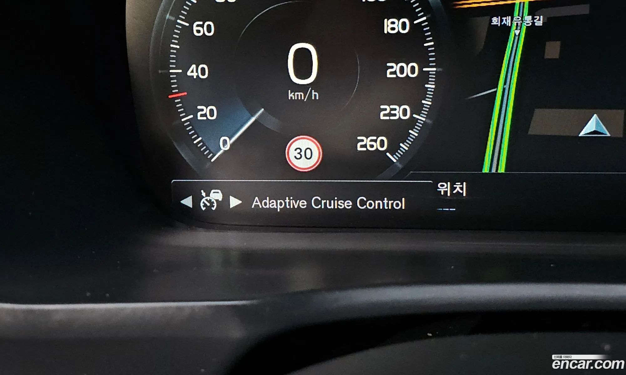 Volvo XC90 2017 YV1LF68BCH1178531 — 18