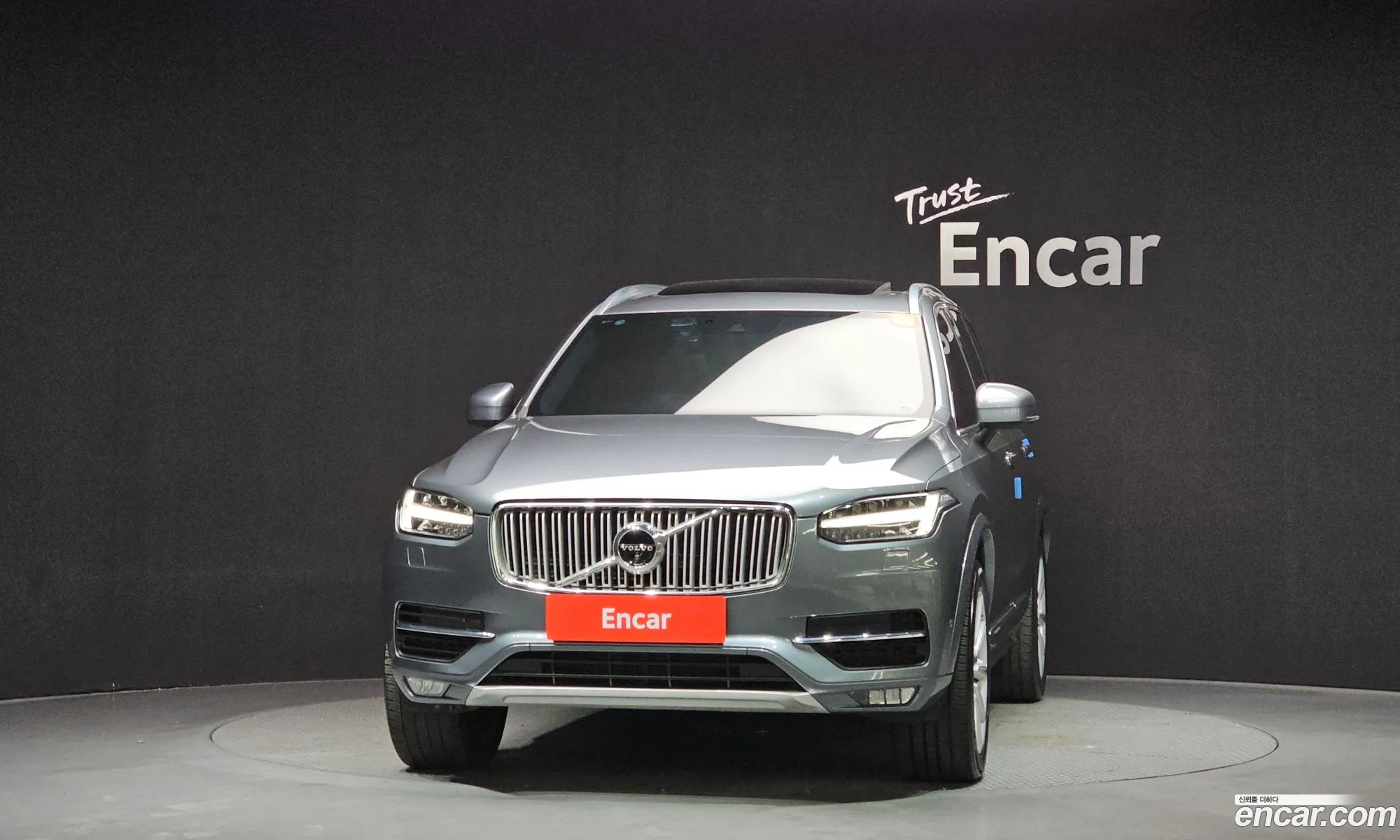 Volvo XC90 2017 YV1LF68BCH1178531 — 2