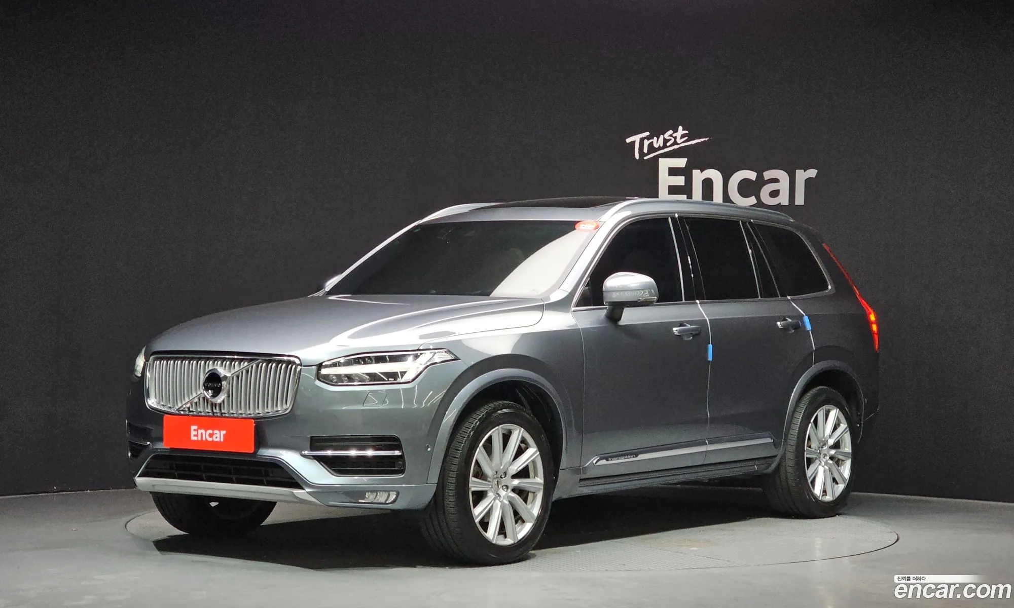 Volvo XC90 2017 YV1LF68BCH1178531 — 12