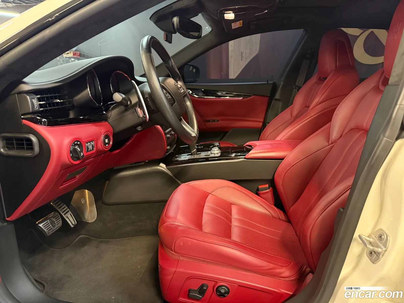 Maserati Quattroporte 2017 — 18