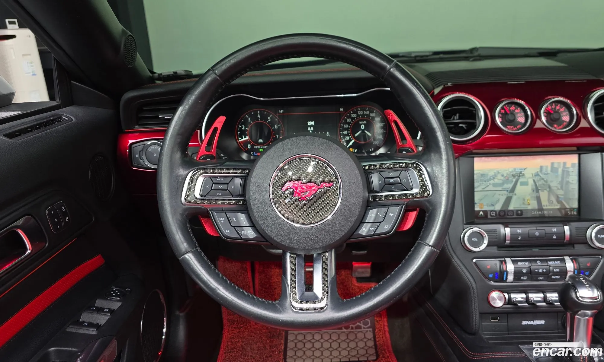 Ford Mustang 2018 — 19
