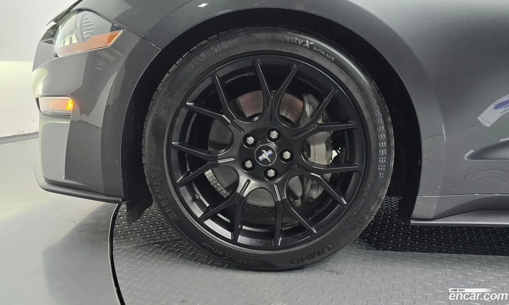 Ford Mustang 2018 — 11