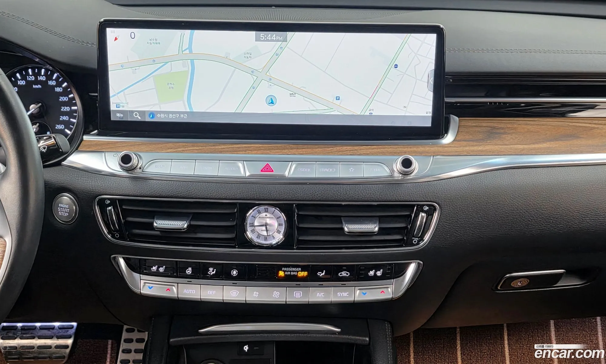 Kia K9 2023 — 9