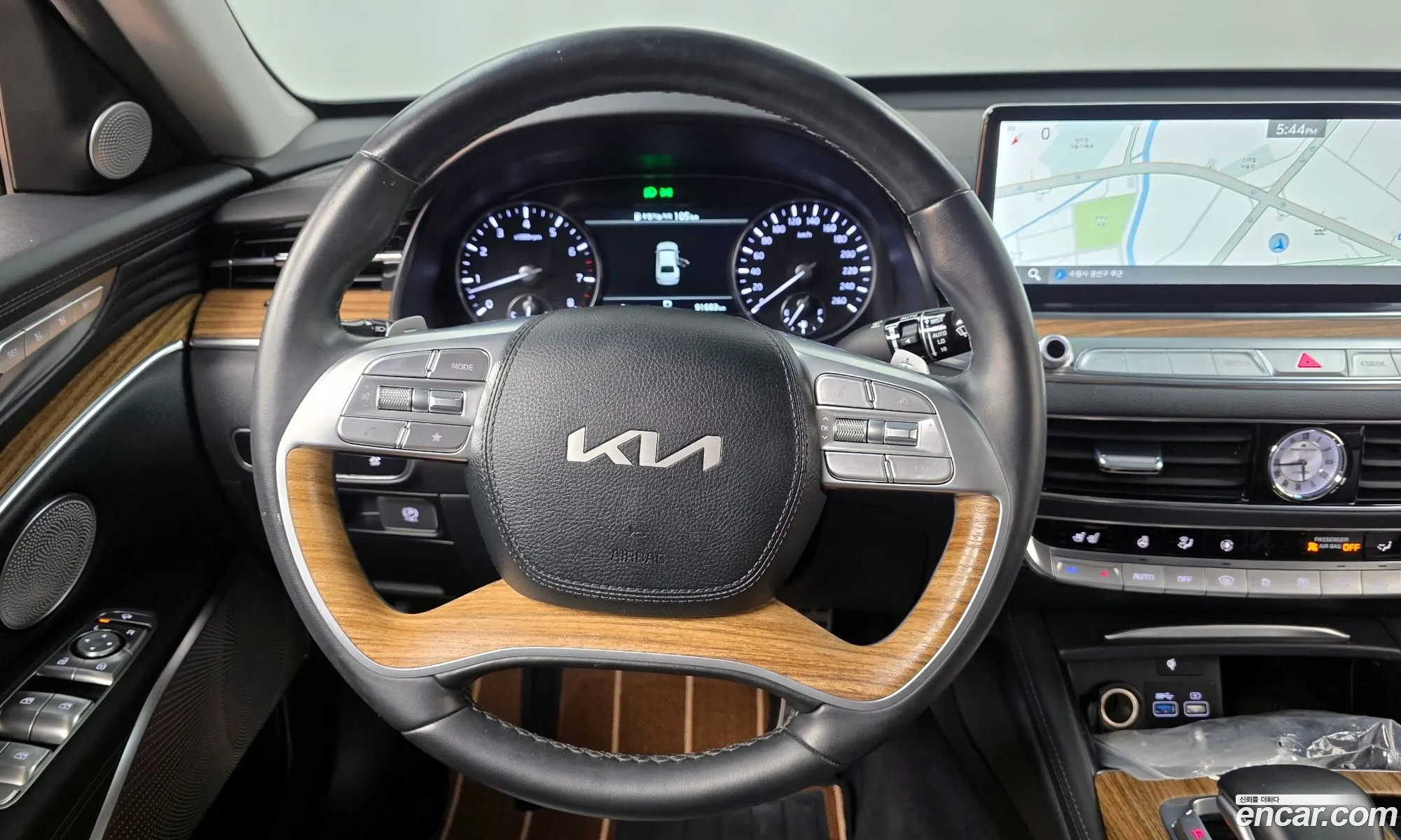 Kia K9 2023 — 19
