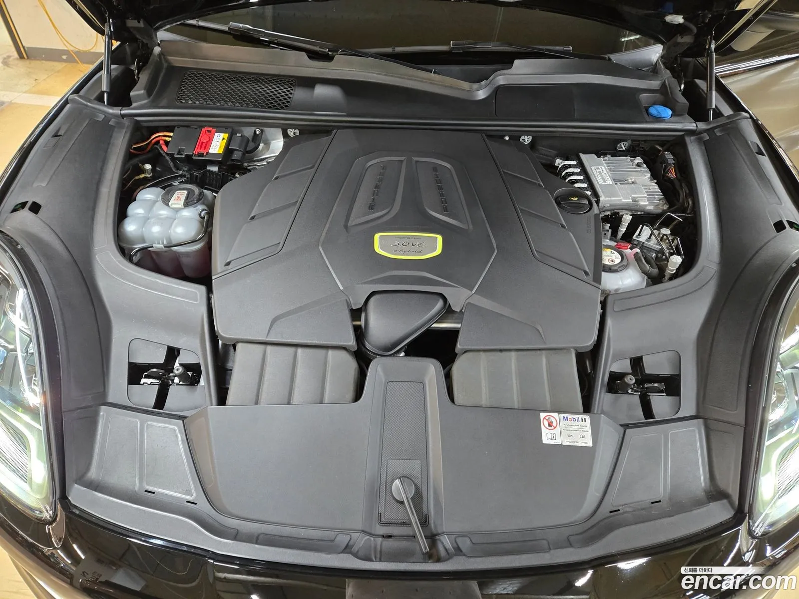 Porsche Cayenne 2021 — 11