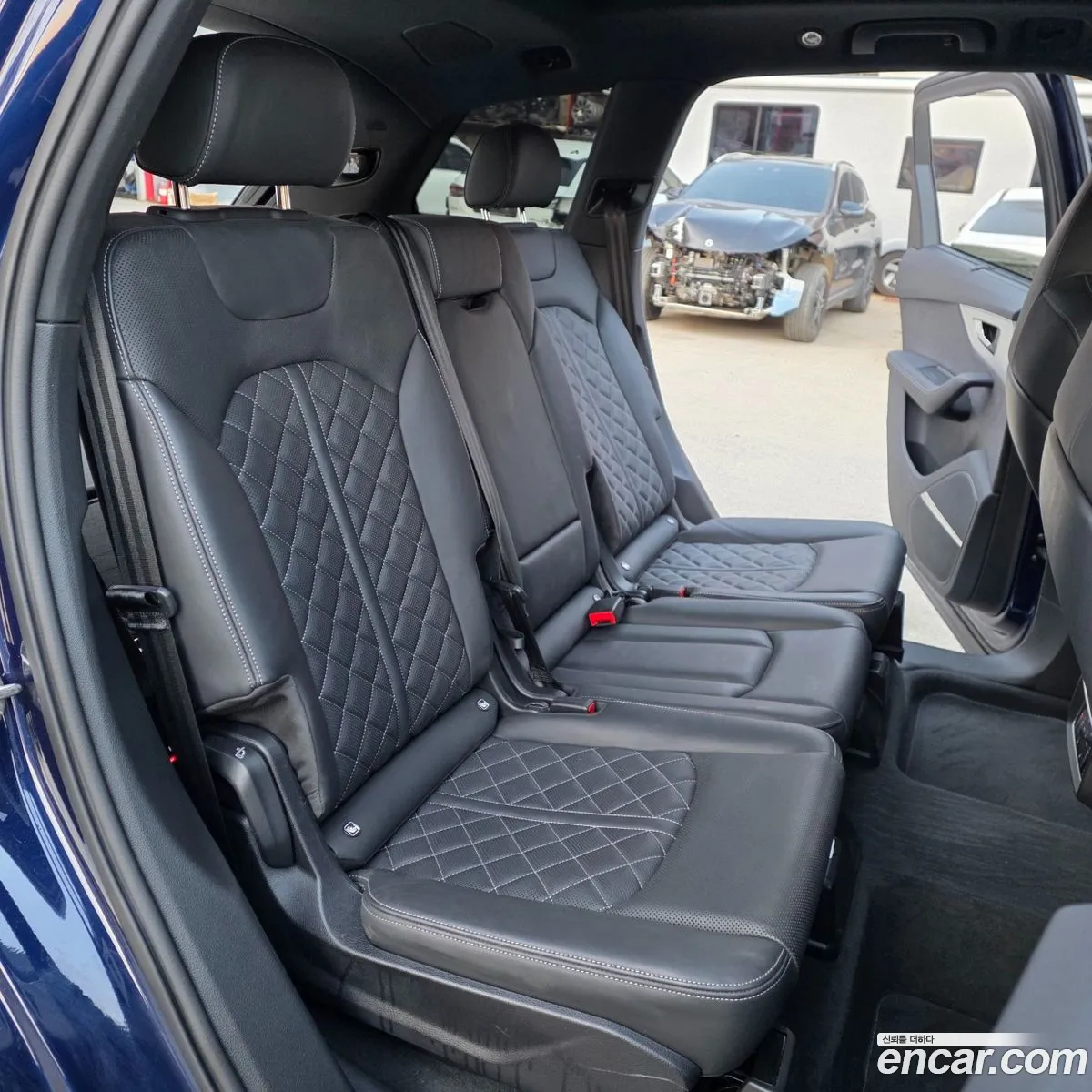 Audi Q7 2023 — 14