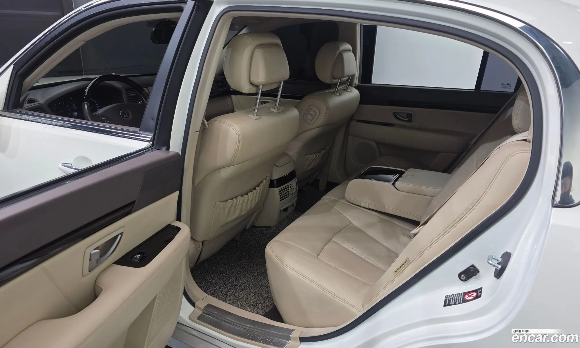 Kia Opirus Premium 2010 — 2