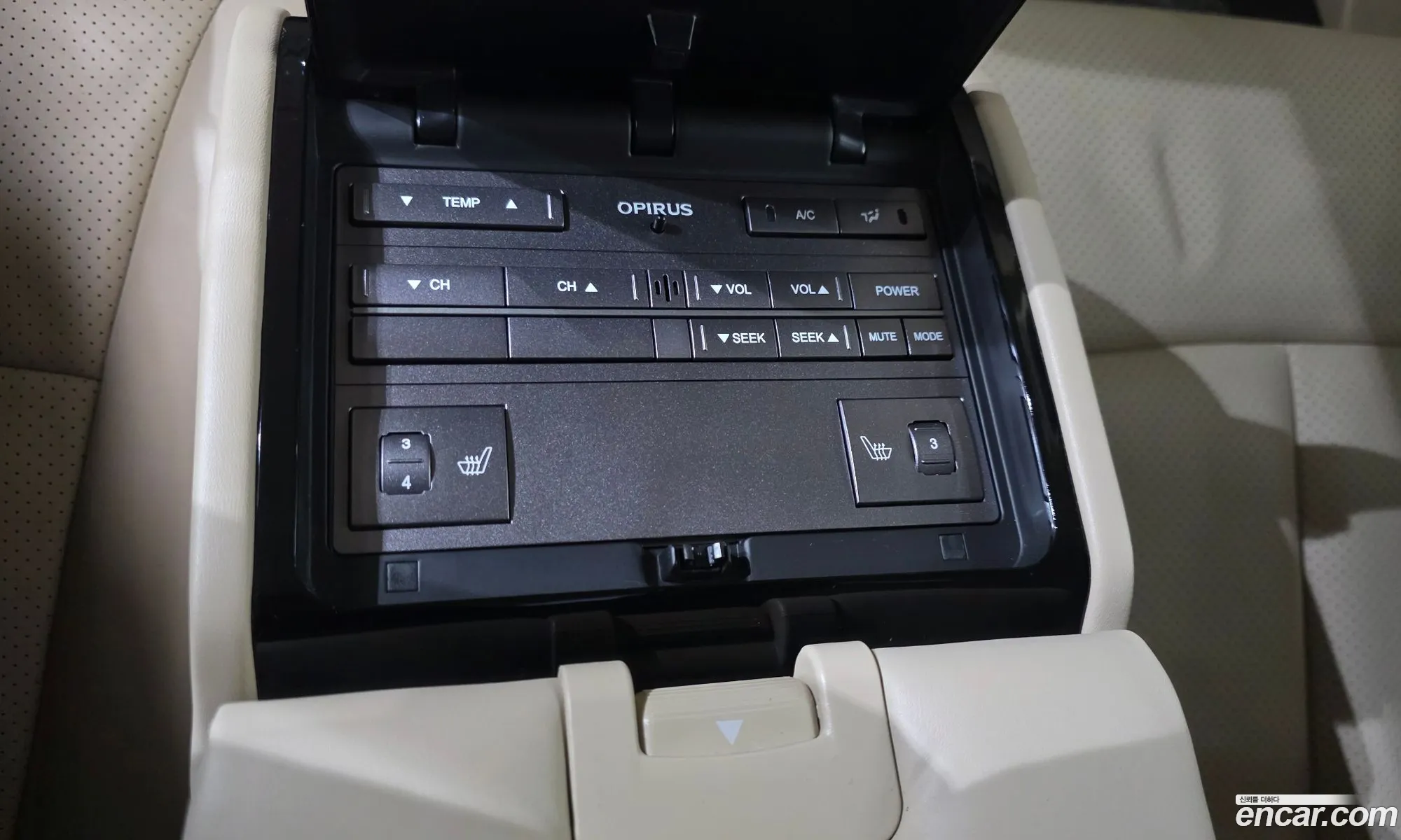 Kia Opirus Premium 2010 — 17