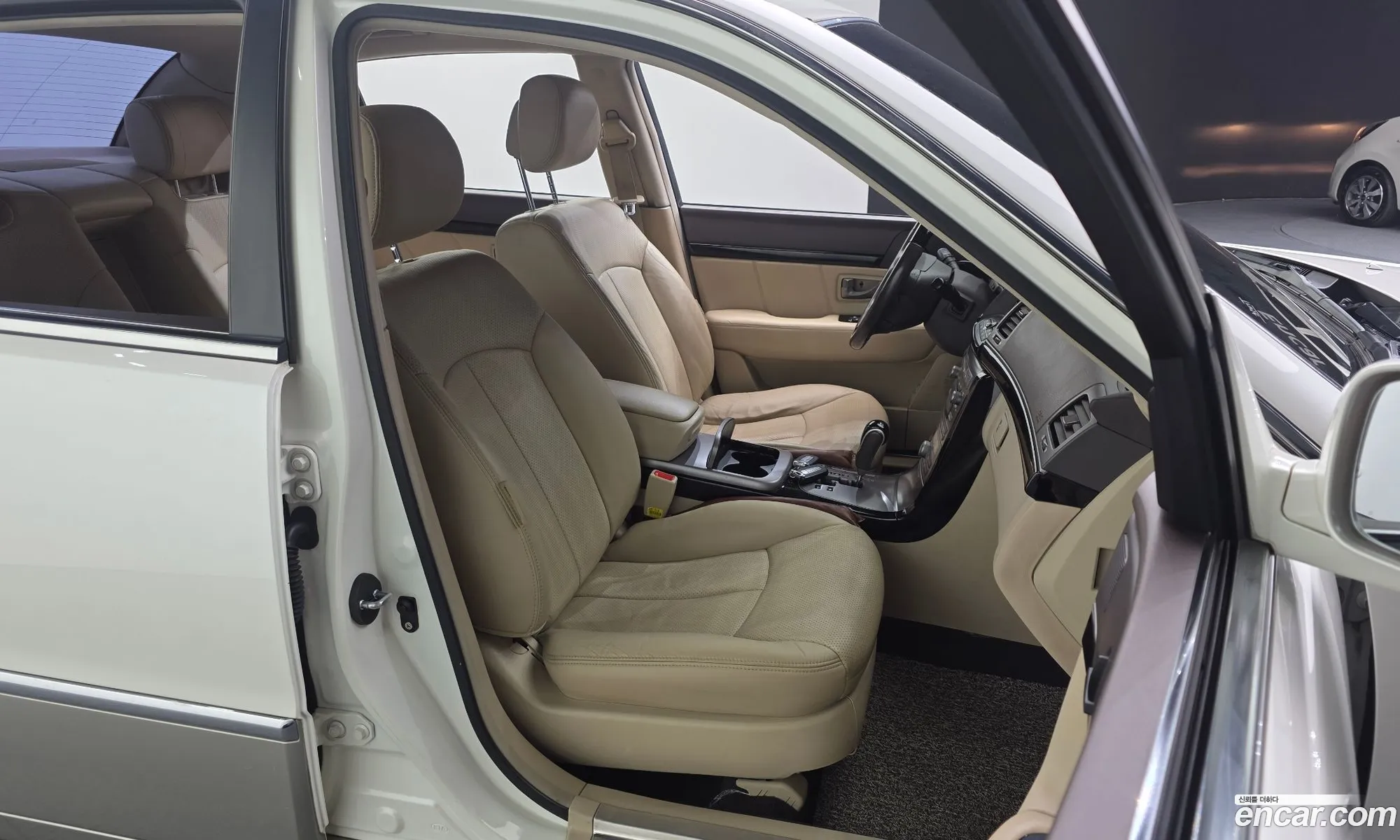 Kia Opirus Premium 2010 — 10