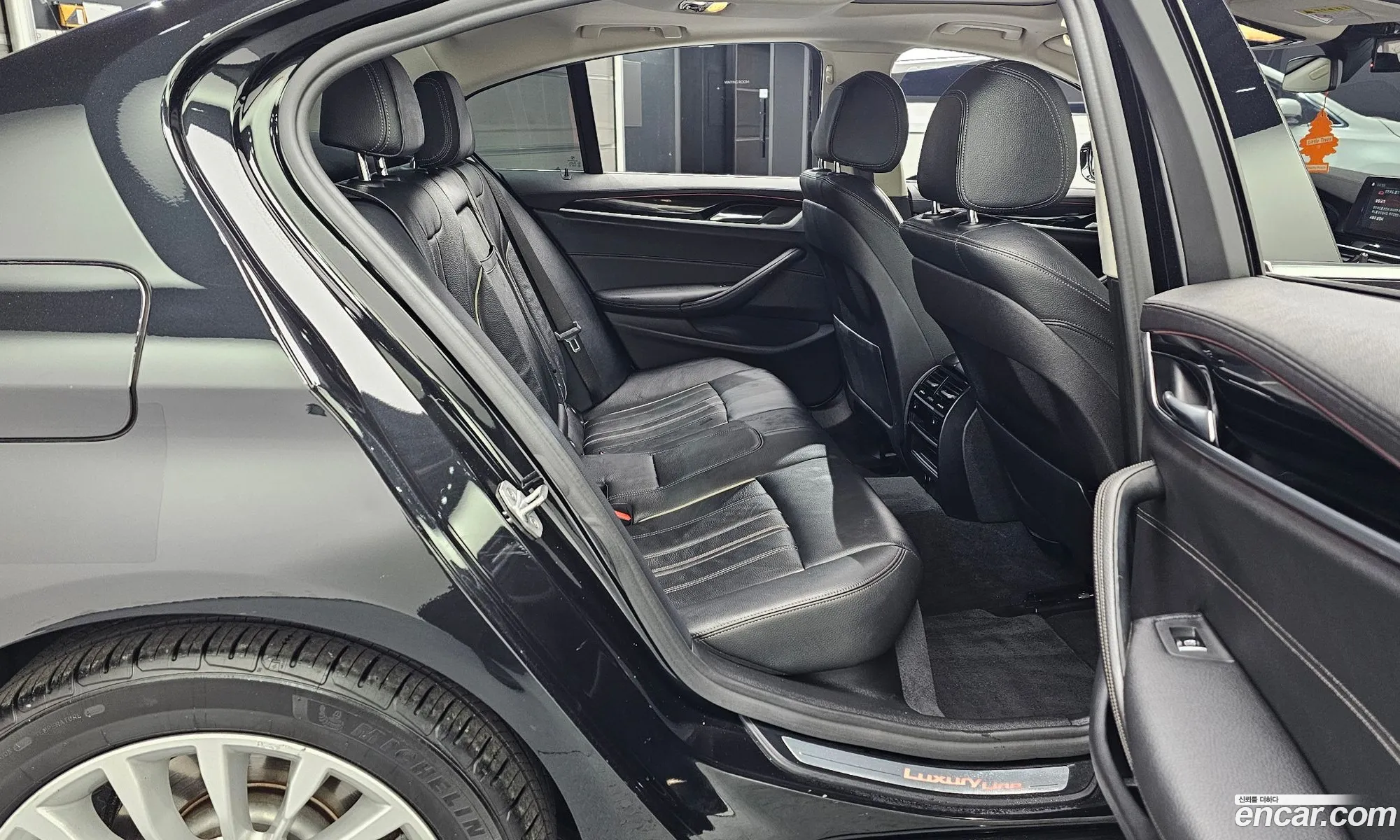 BMW 5 Series 2018 — 10