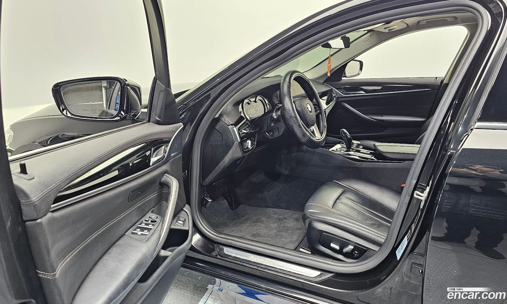 BMW 5 Series 2018 — 5
