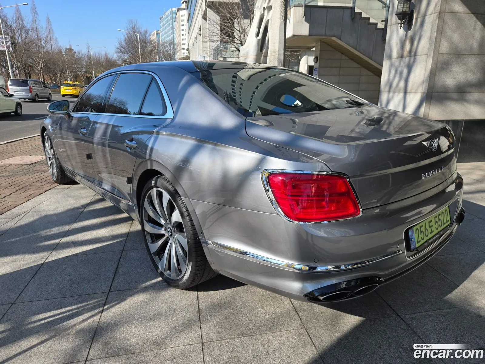 Bentley Flying Spur 2022 — 7