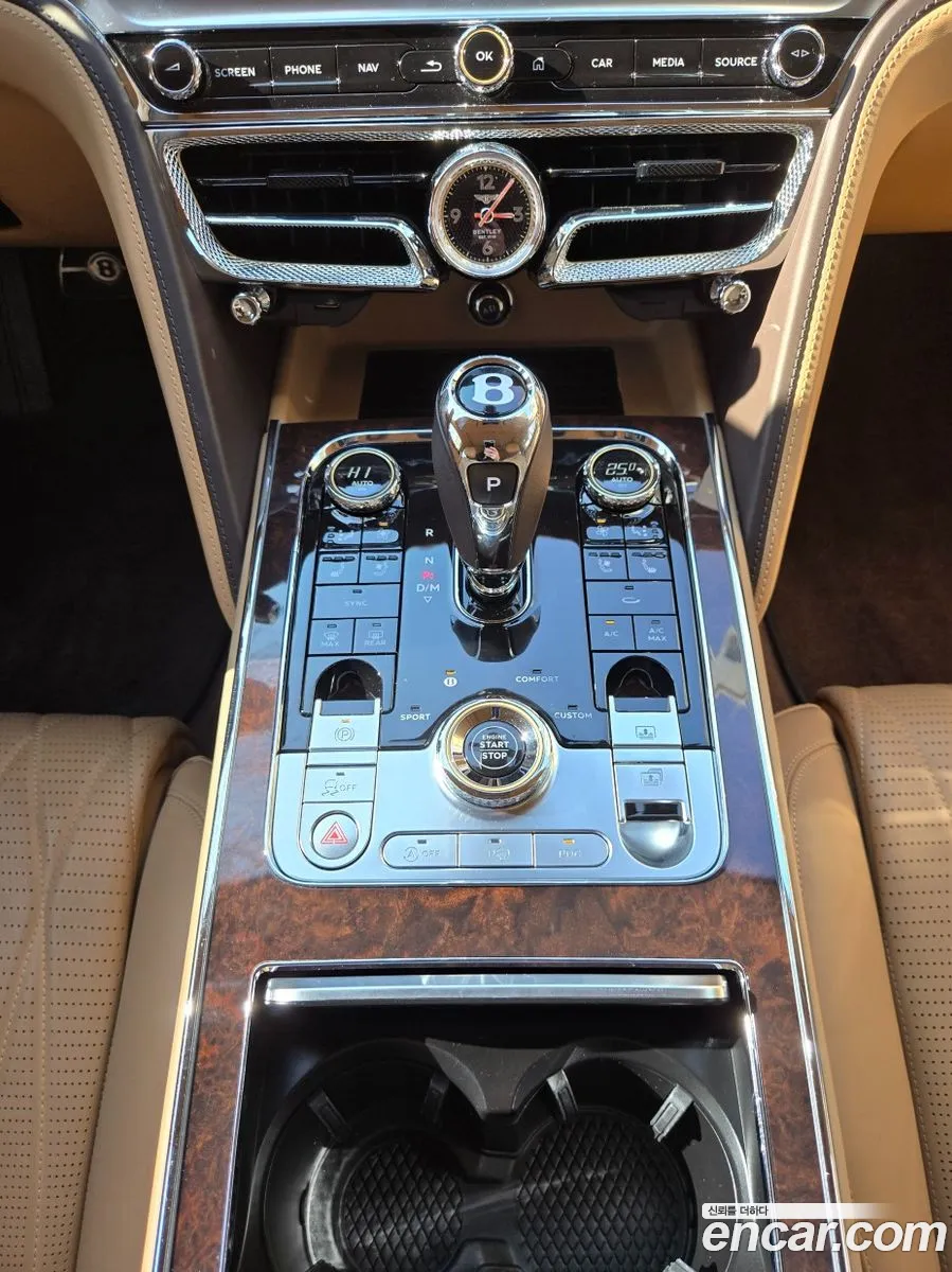 Bentley Flying Spur 2022 — 11