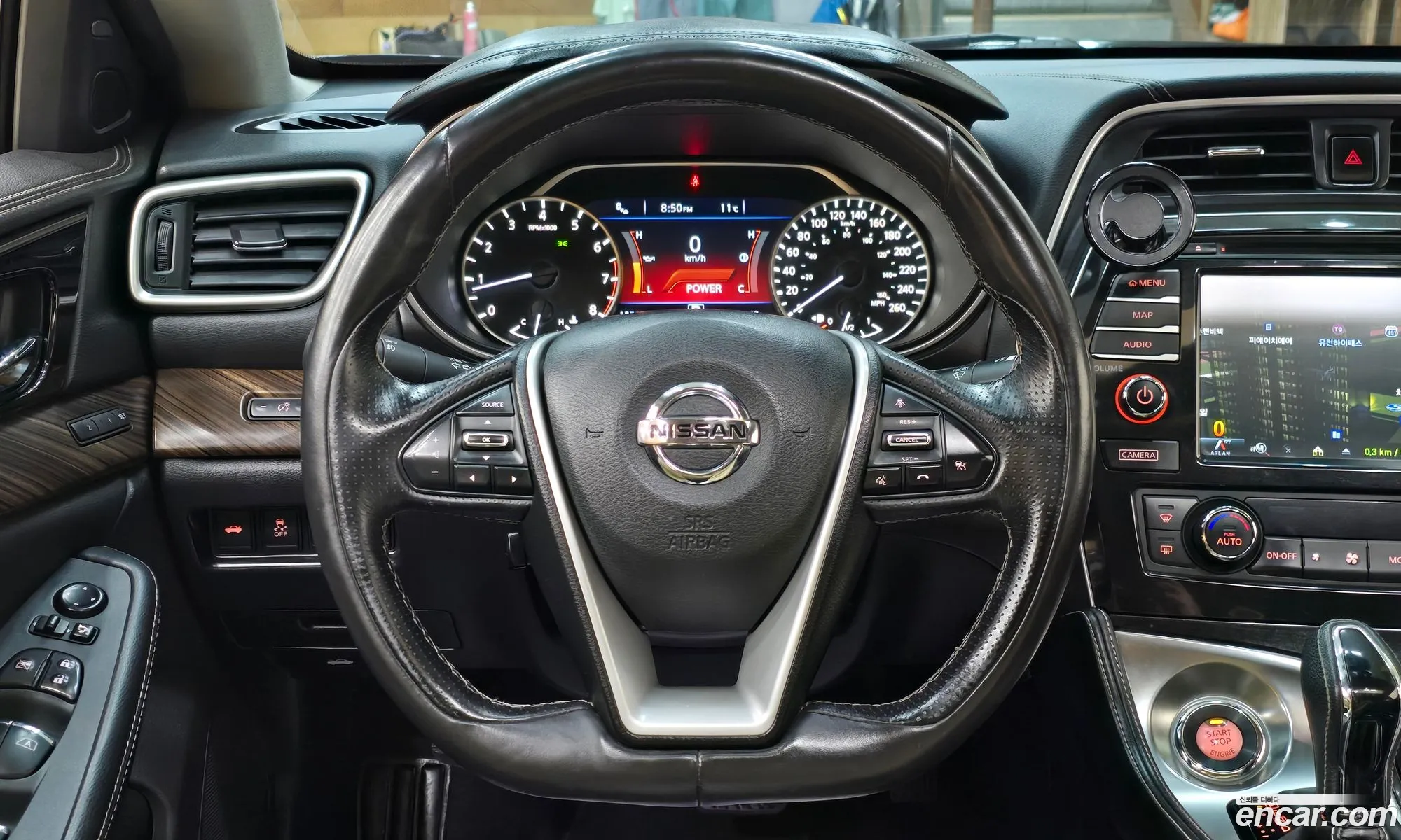 Nissan Maxima