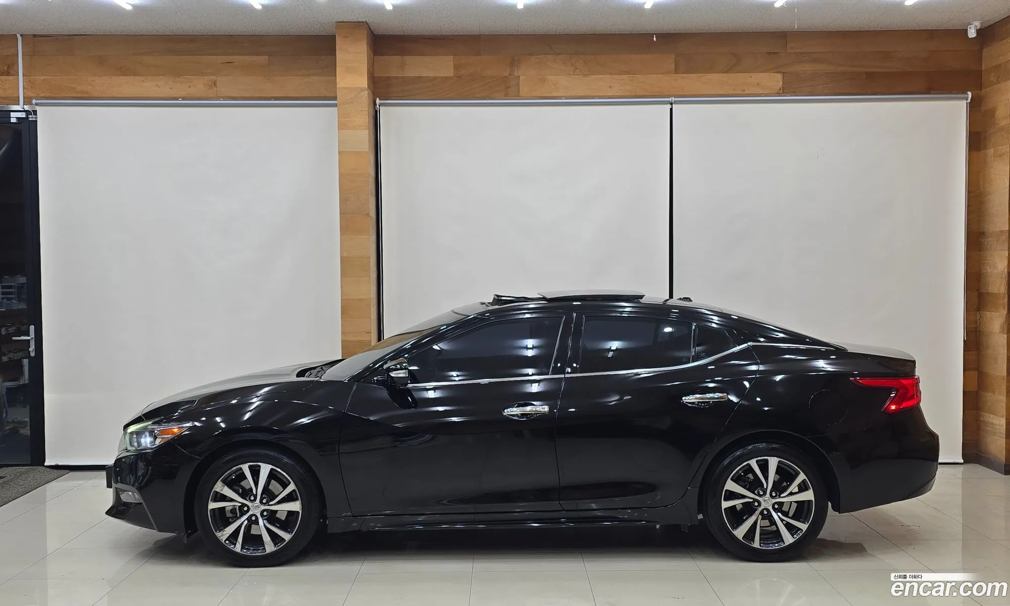 Nissan Maxima 2016 — 18