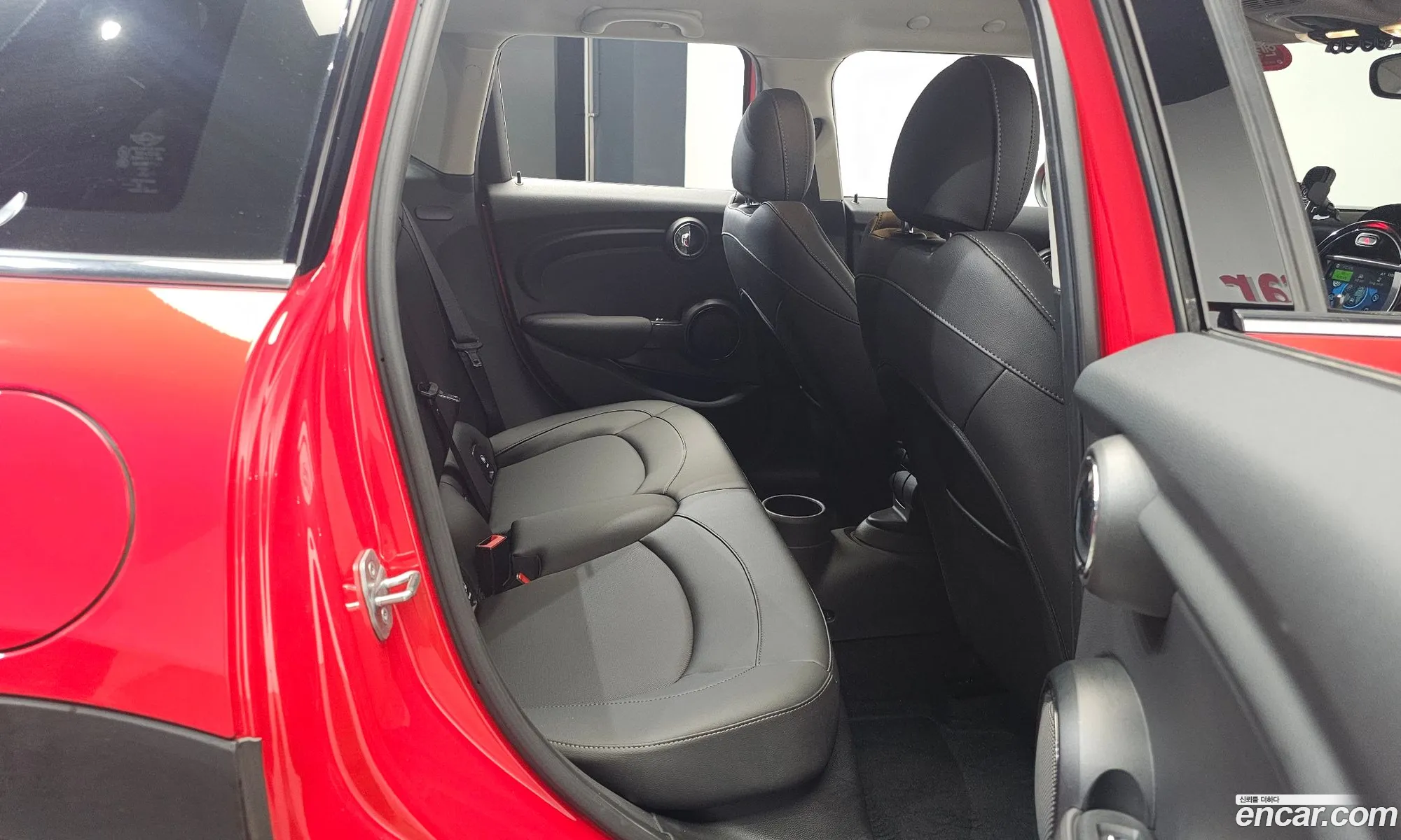 Mini Cooper 2020 WMWXV7103L2M55292 — 15