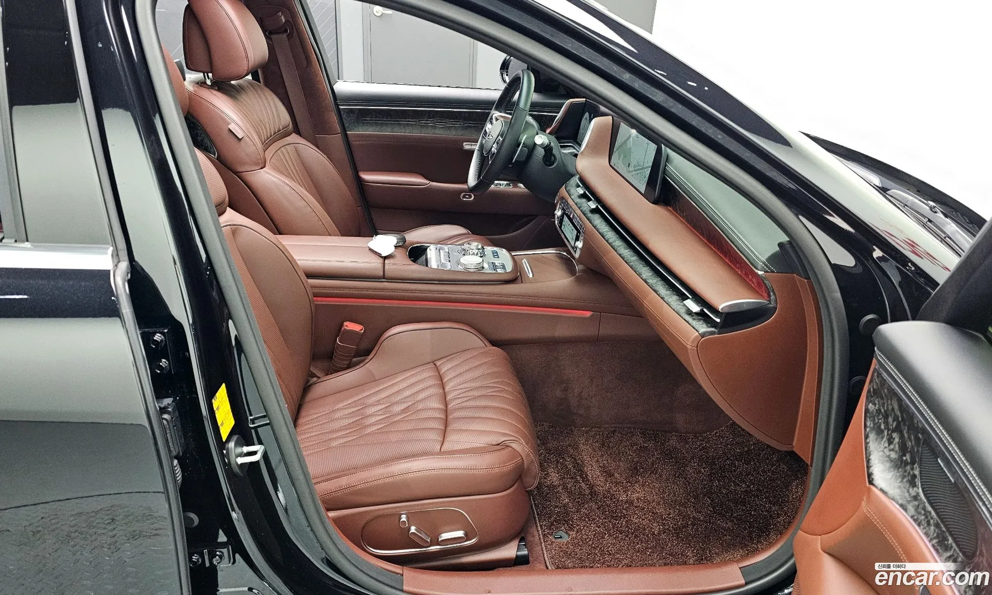 Genesis G90 2022 — 16