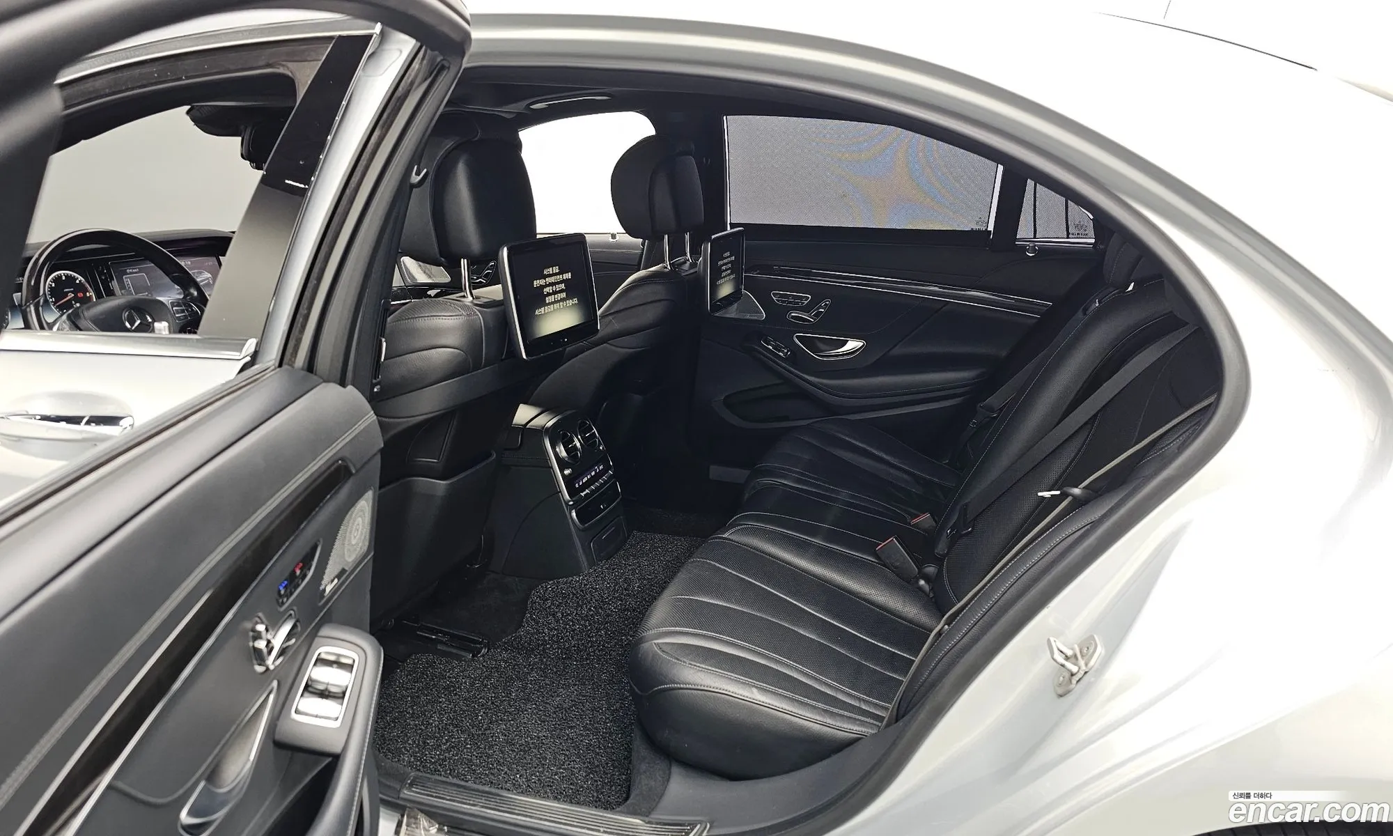 Mercedes-Benz S-Class W222 2016 WDDUG3DB2GA251266 — 2