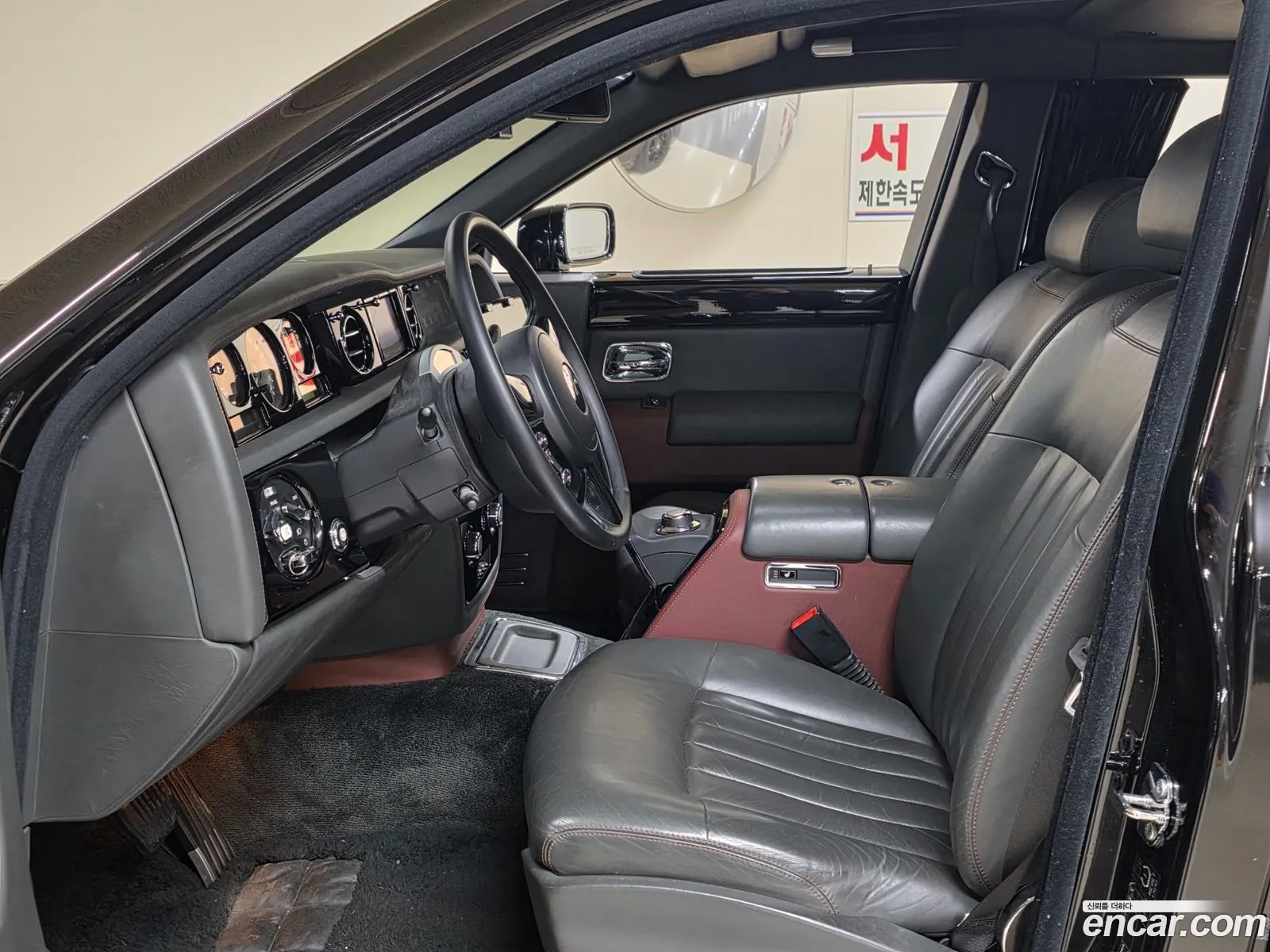 Rolls-Royce Phantom 2008 — 5