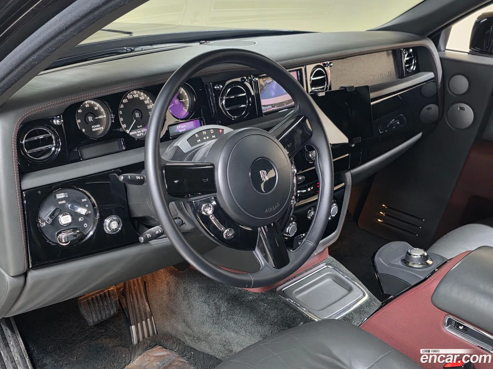Rolls-Royce Phantom 2008 — 18