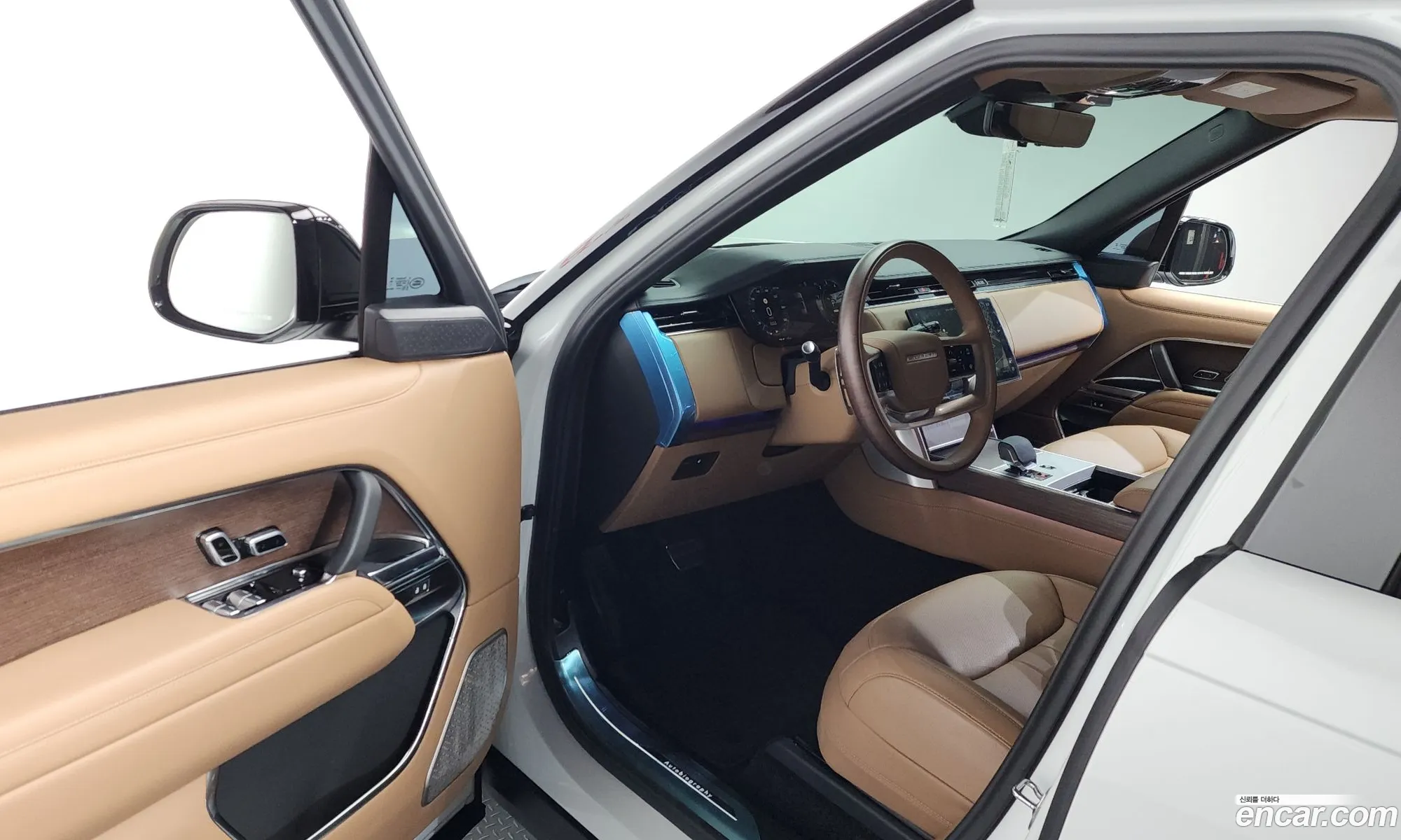 Land Rover Range Rover 2025 SALKA9B43SA260828 — 3
