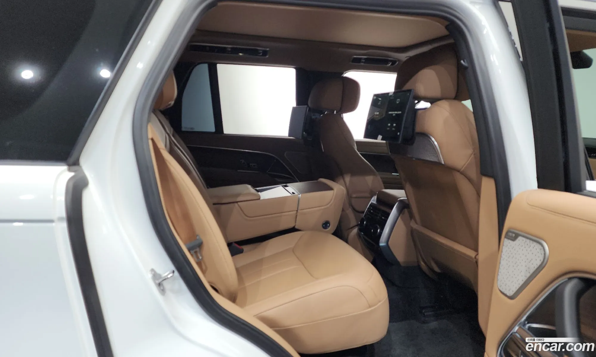 Land Rover Range Rover 2025 SALKA9B43SA260828 — 7