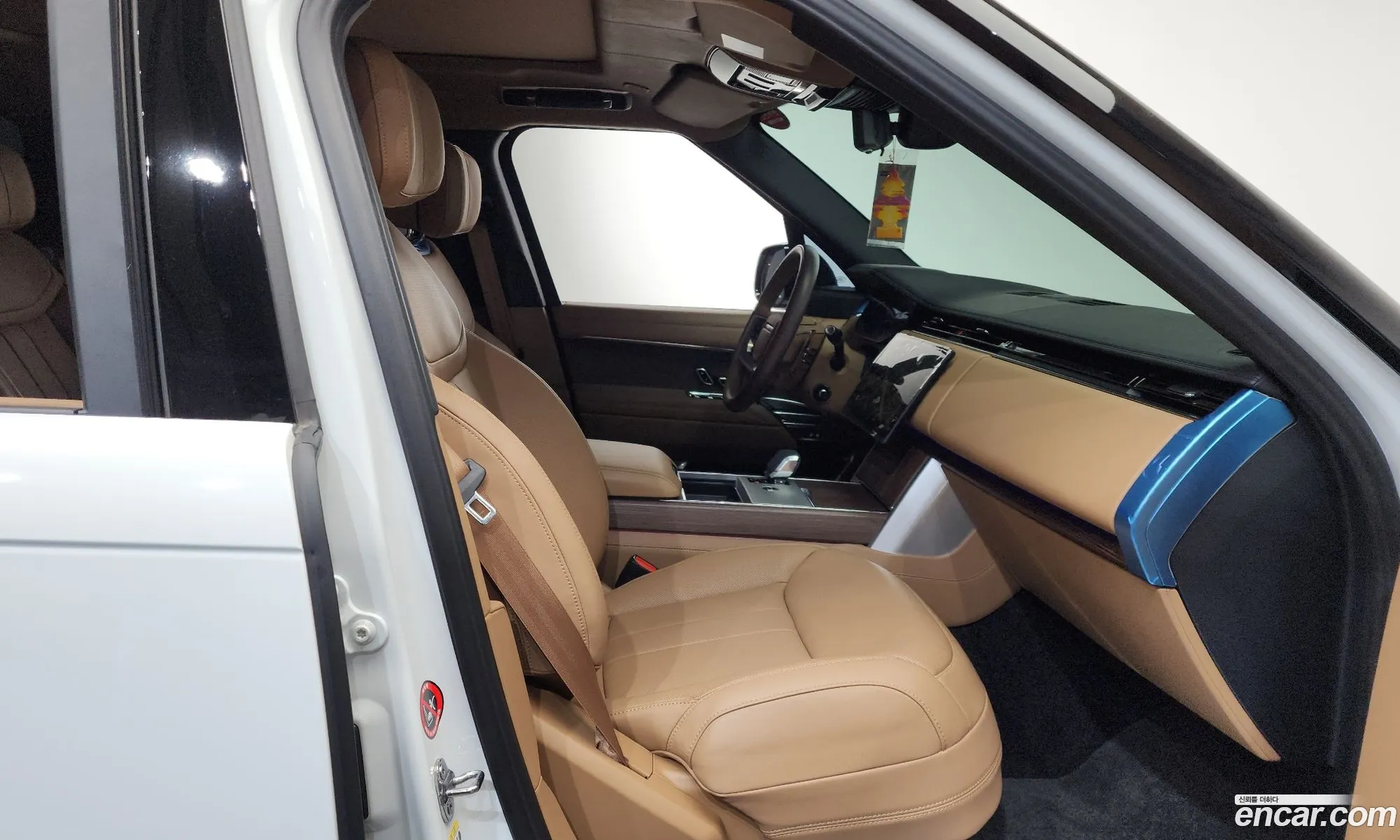 Land Rover Range Rover 2025 SALKA9B43SA260828 — 19