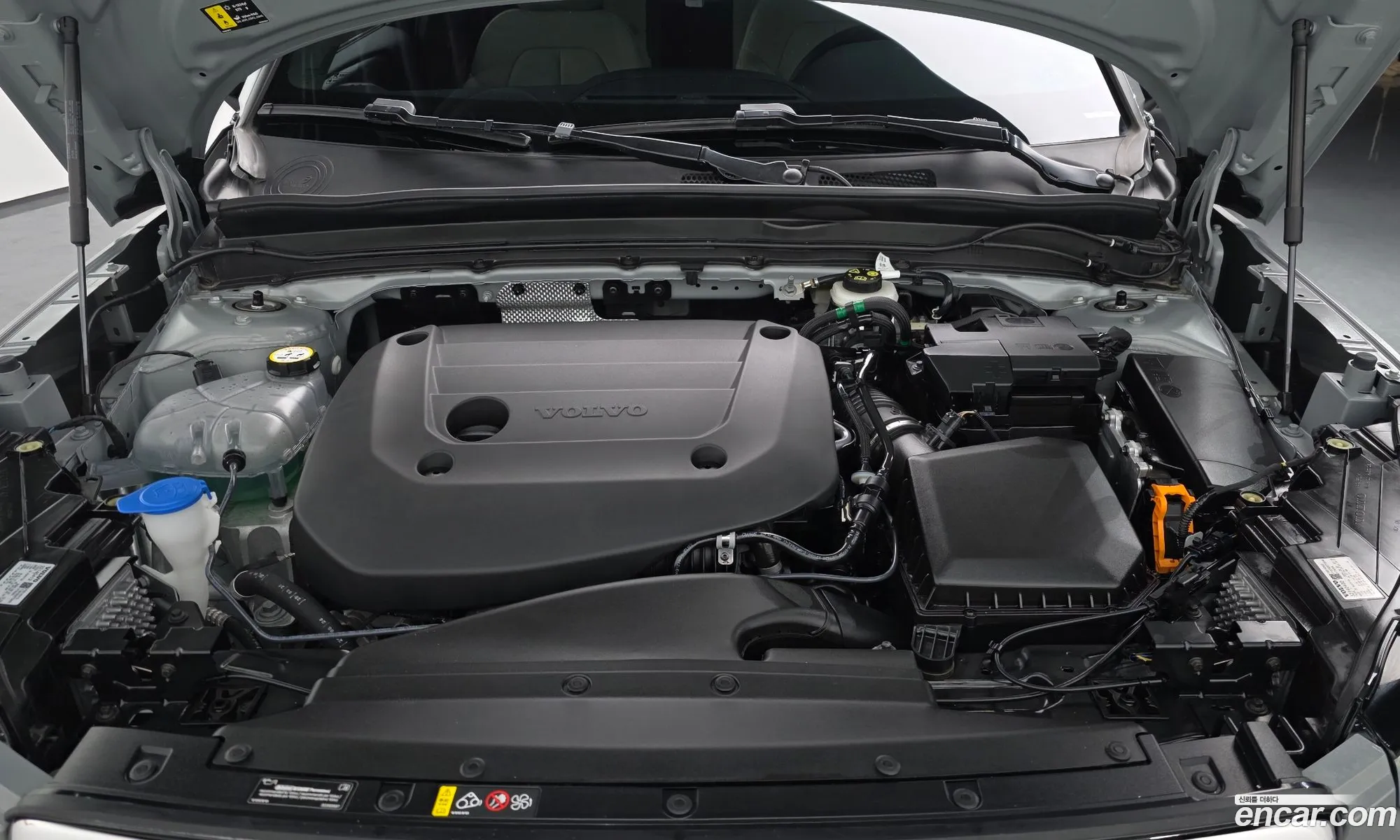 Volvo XC40 2024 — 10