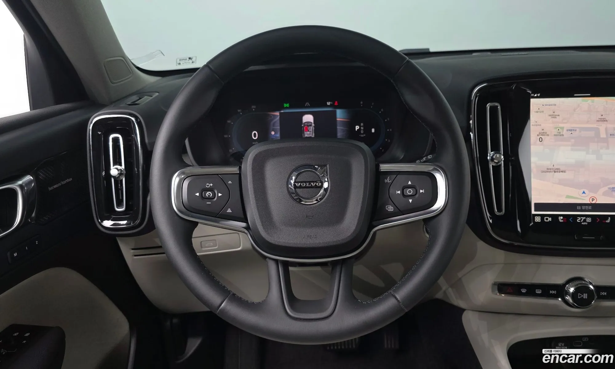 Volvo XC40 2024 — 5
