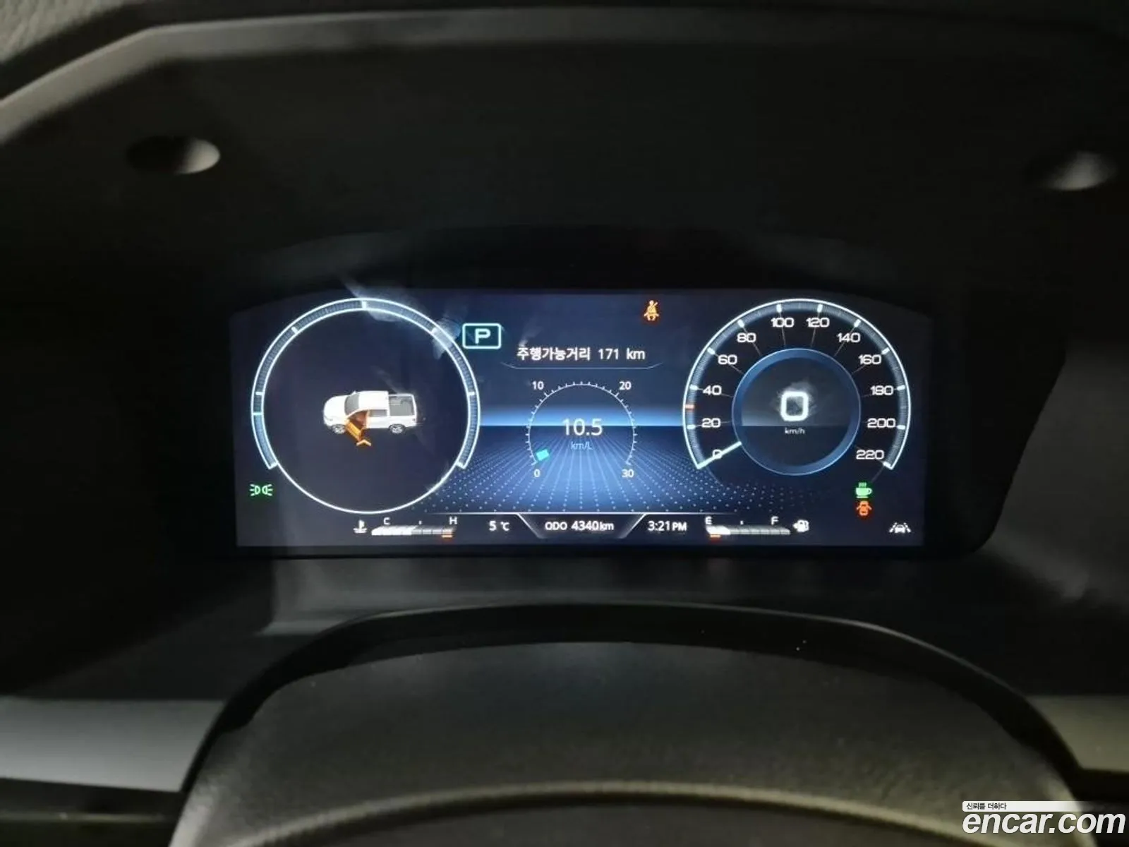 KG Mobility (SsangYong) Musso Sports Khan