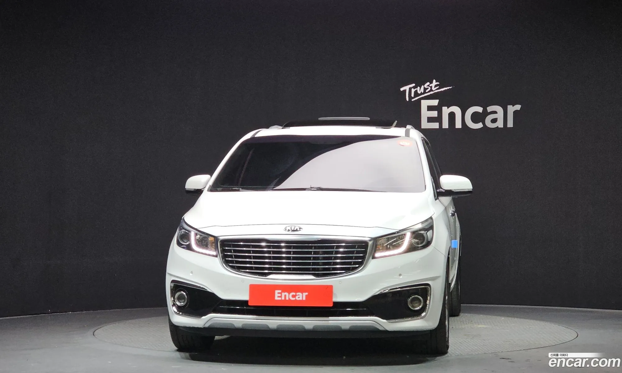 Kia Carnival 2016 — 2