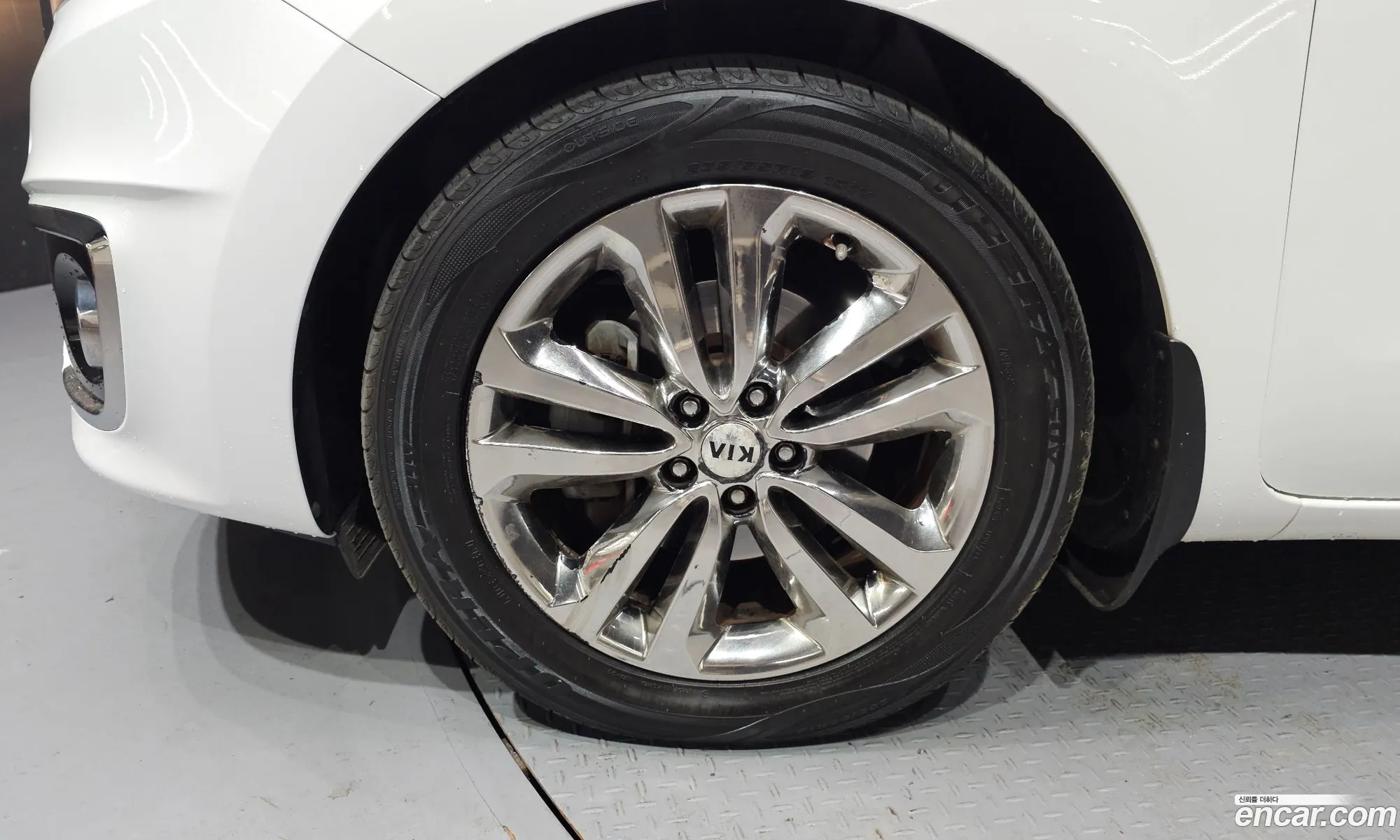 Kia Carnival 2016 — 9