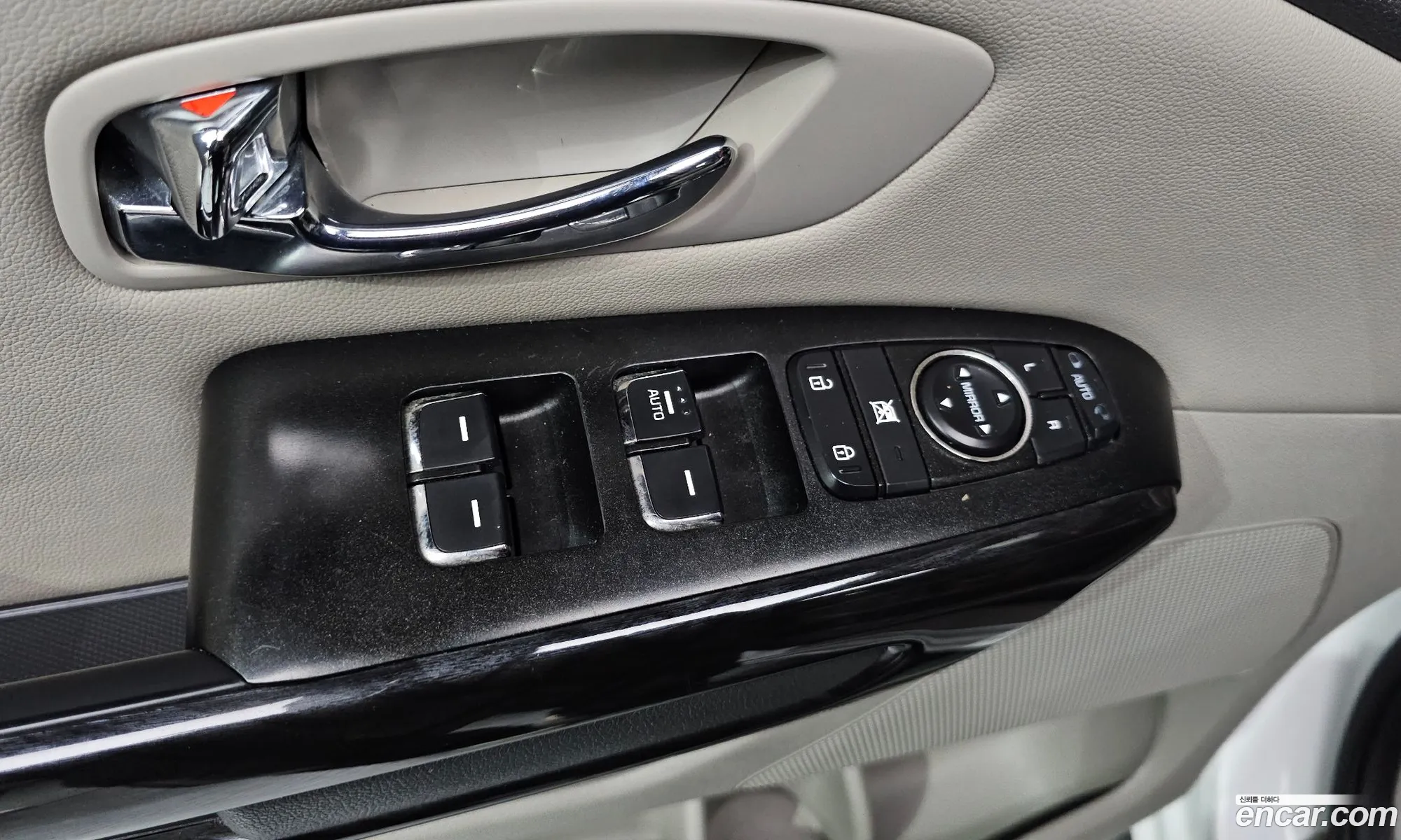 Kia Carnival 2016 — 18
