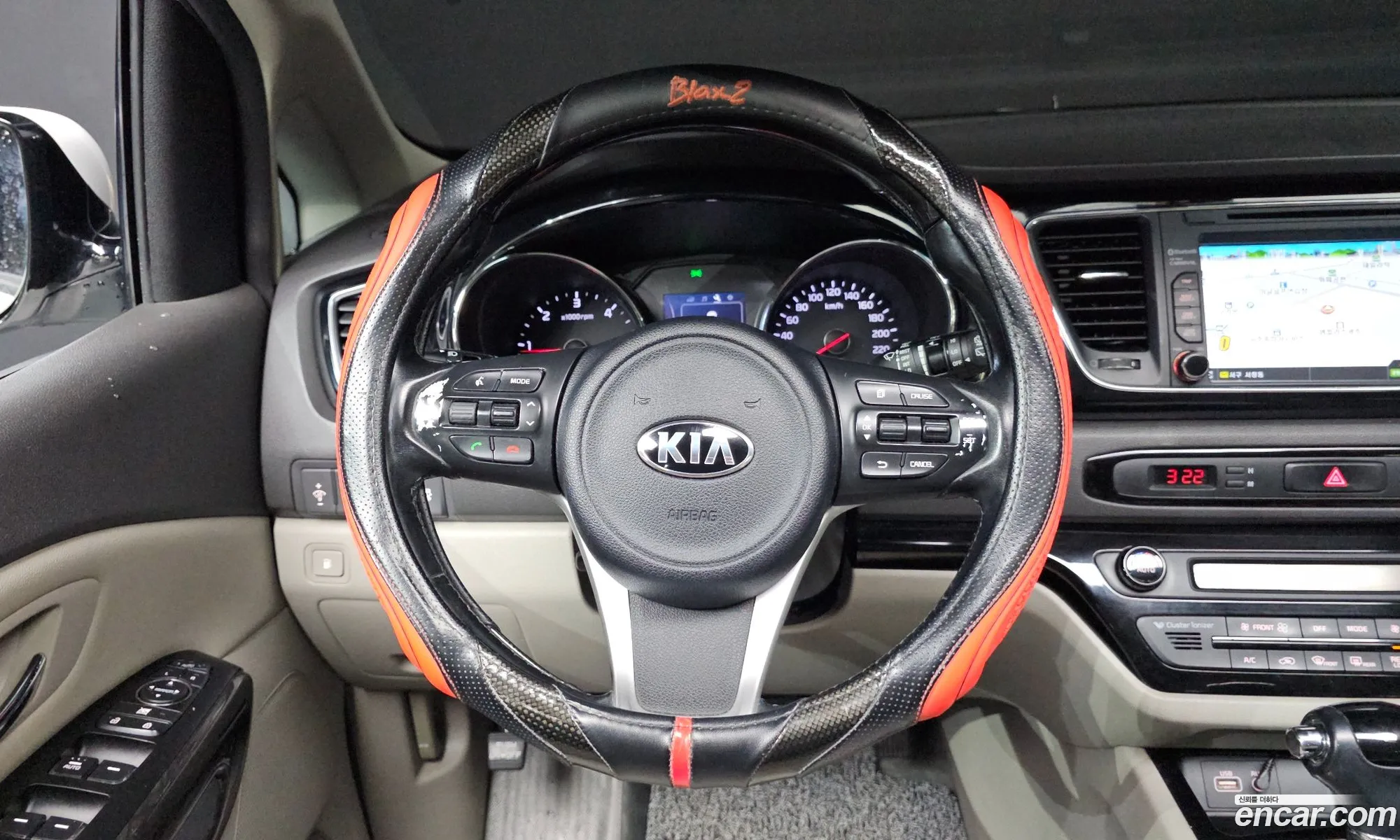 Kia Carnival 2016 — 3