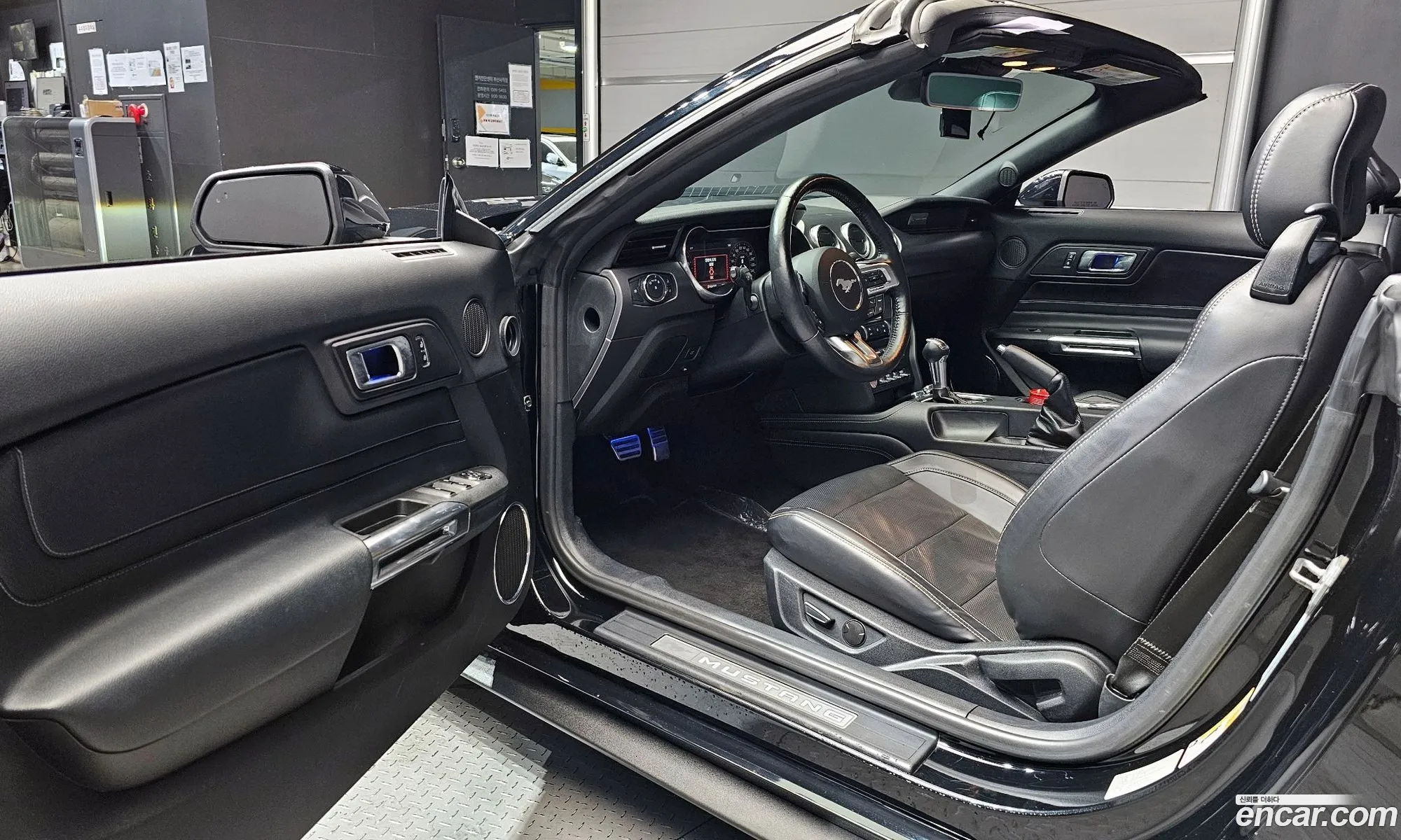 Ford Mustang 2021 — 19