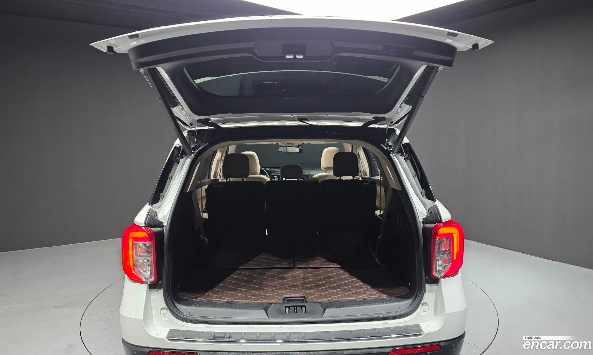 Ford Explorer 6th Gen 2022 1FMSK8FH0NGB24617 — 10