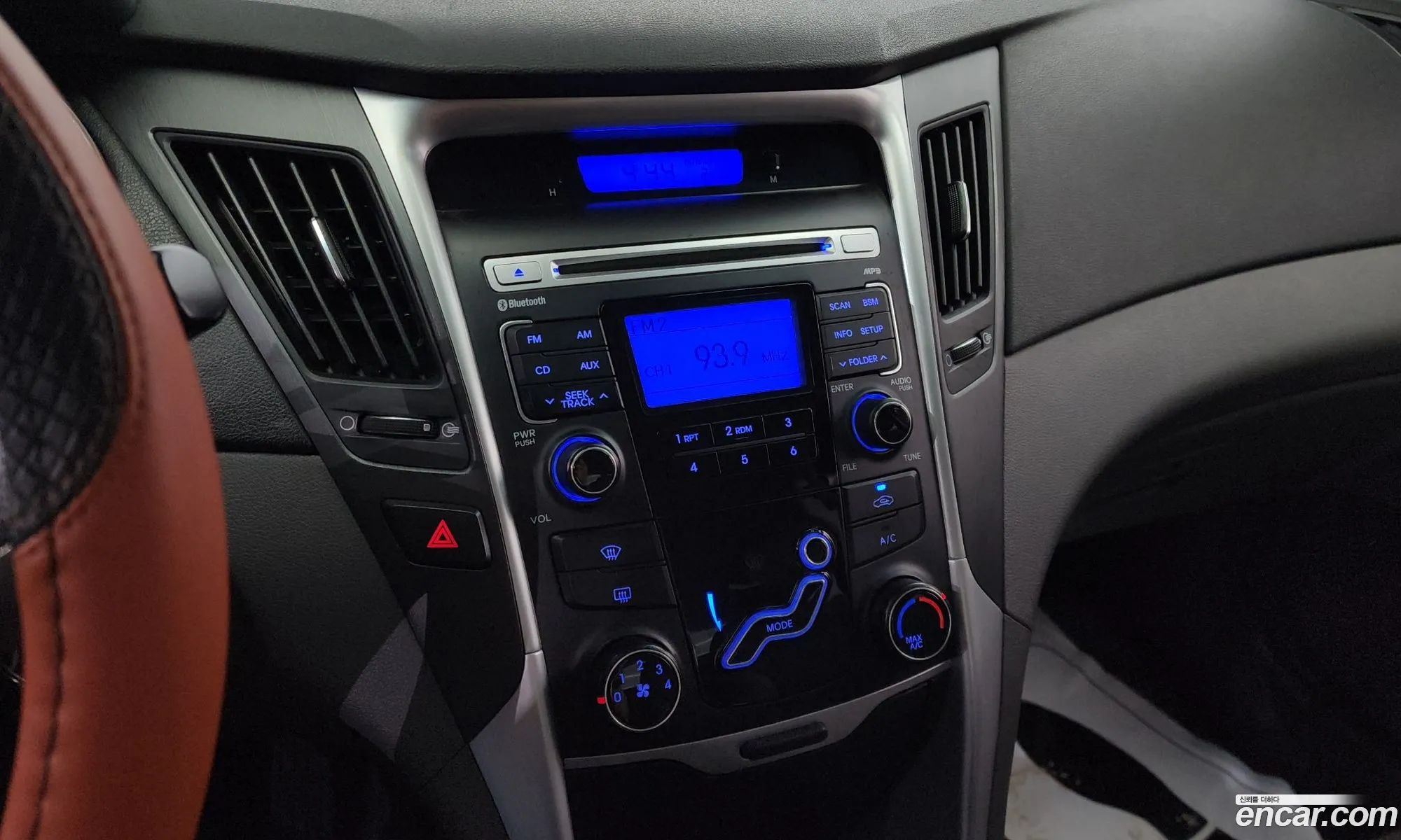 Hyundai YF Sonata 2009 — 3