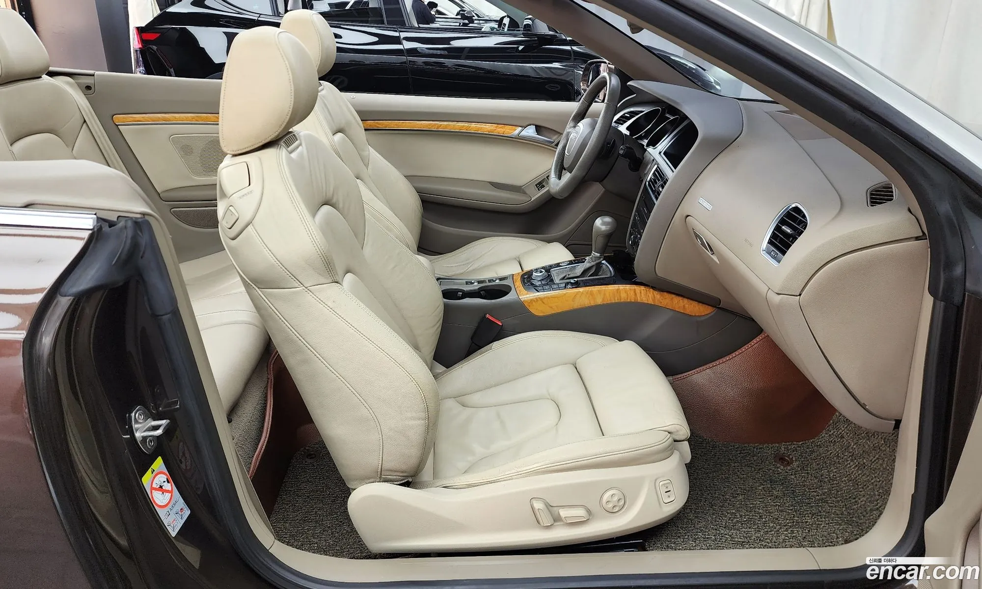 Audi A5 2011 WAUZZZ8F3BN010082 — 3