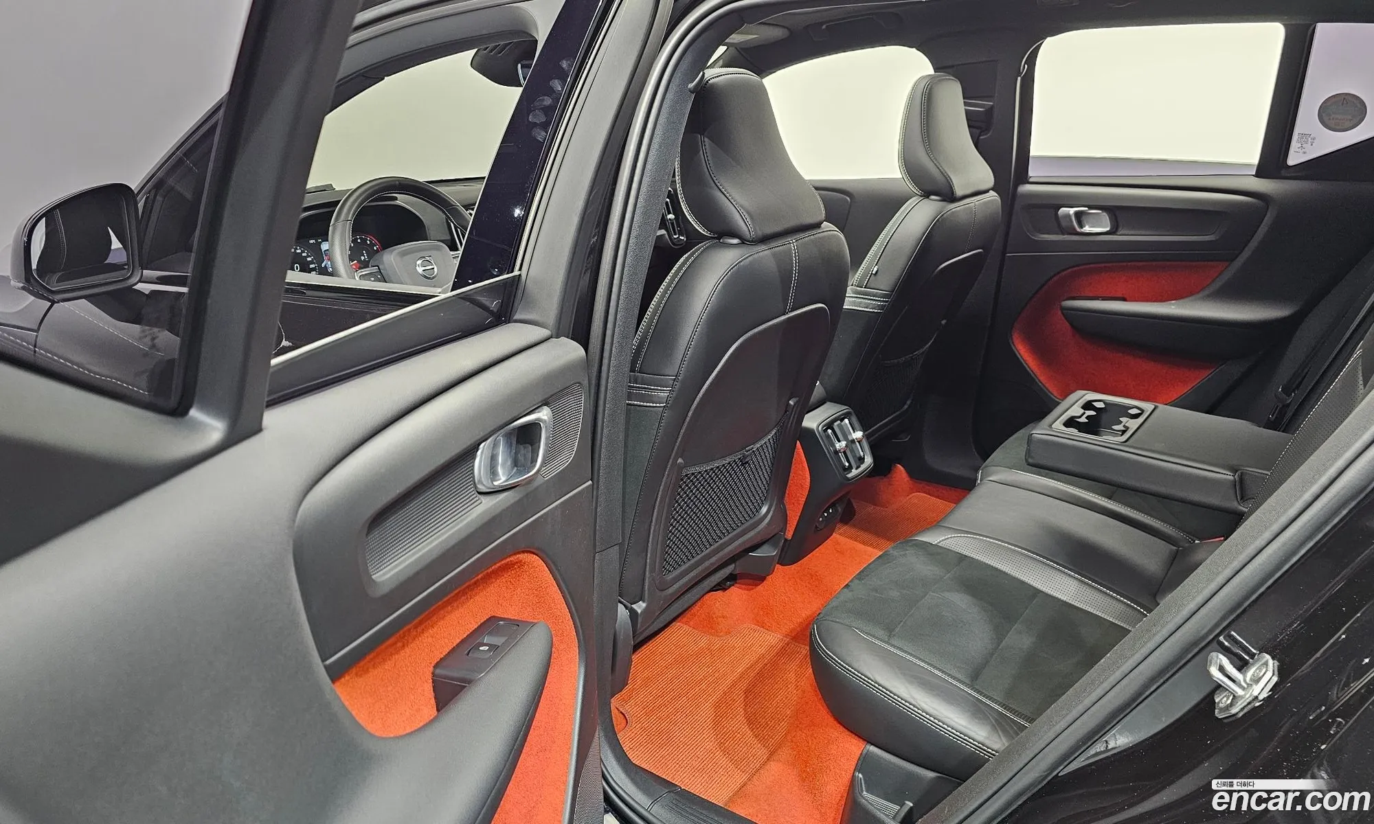 Volvo XC40 2020 YV1XZACACL2287350 — 15