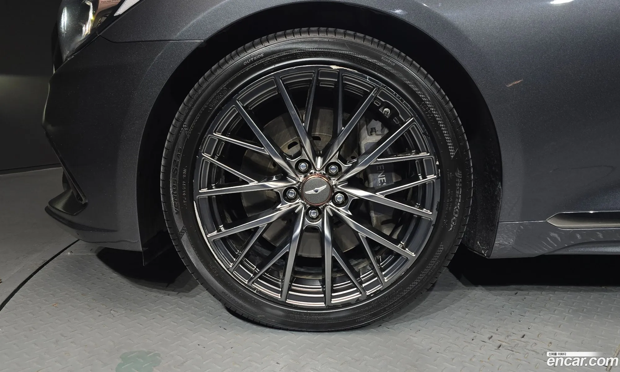 Genesis G80 2016 — 14