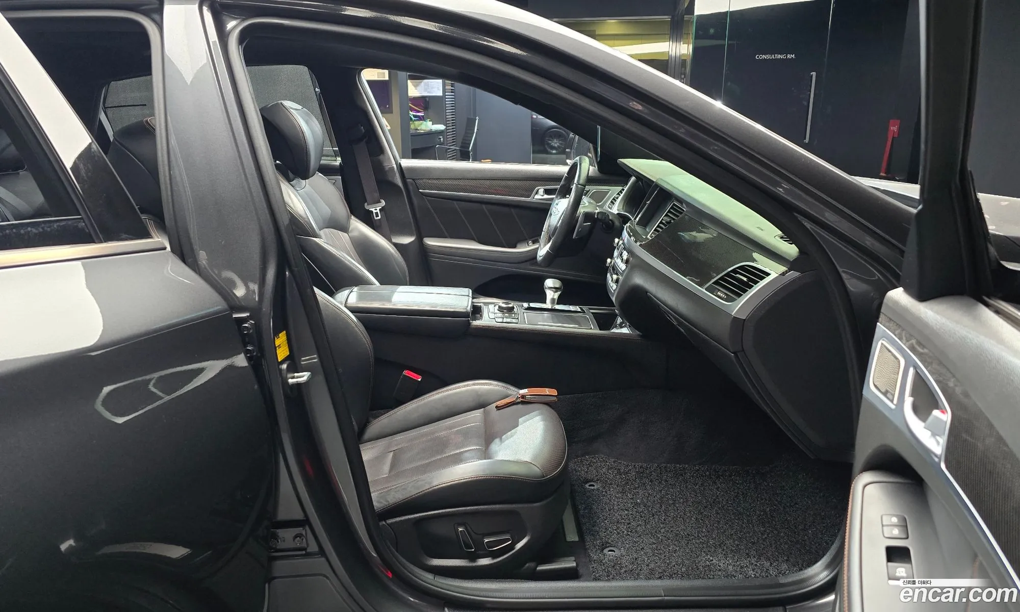 Genesis G80 2016 — 13