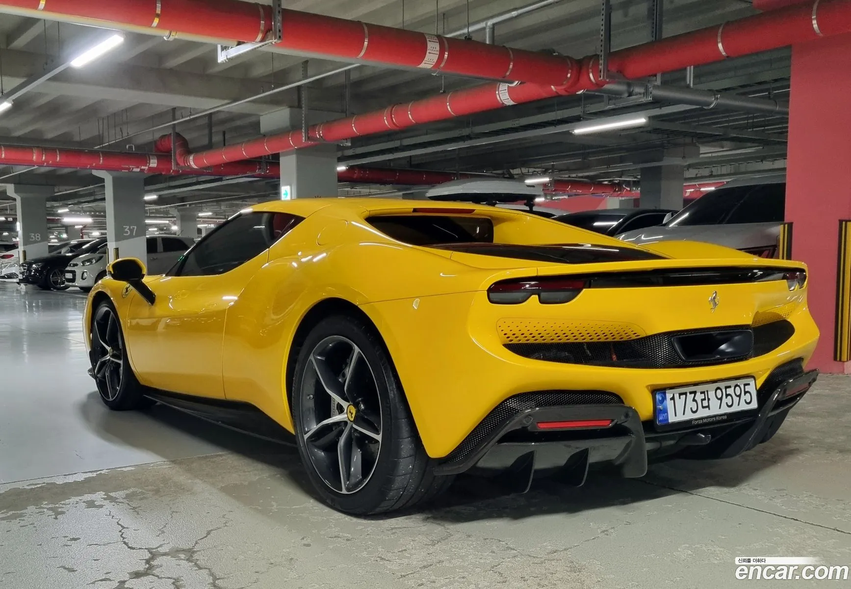 Ferrari 296 GTB 2023 — 9