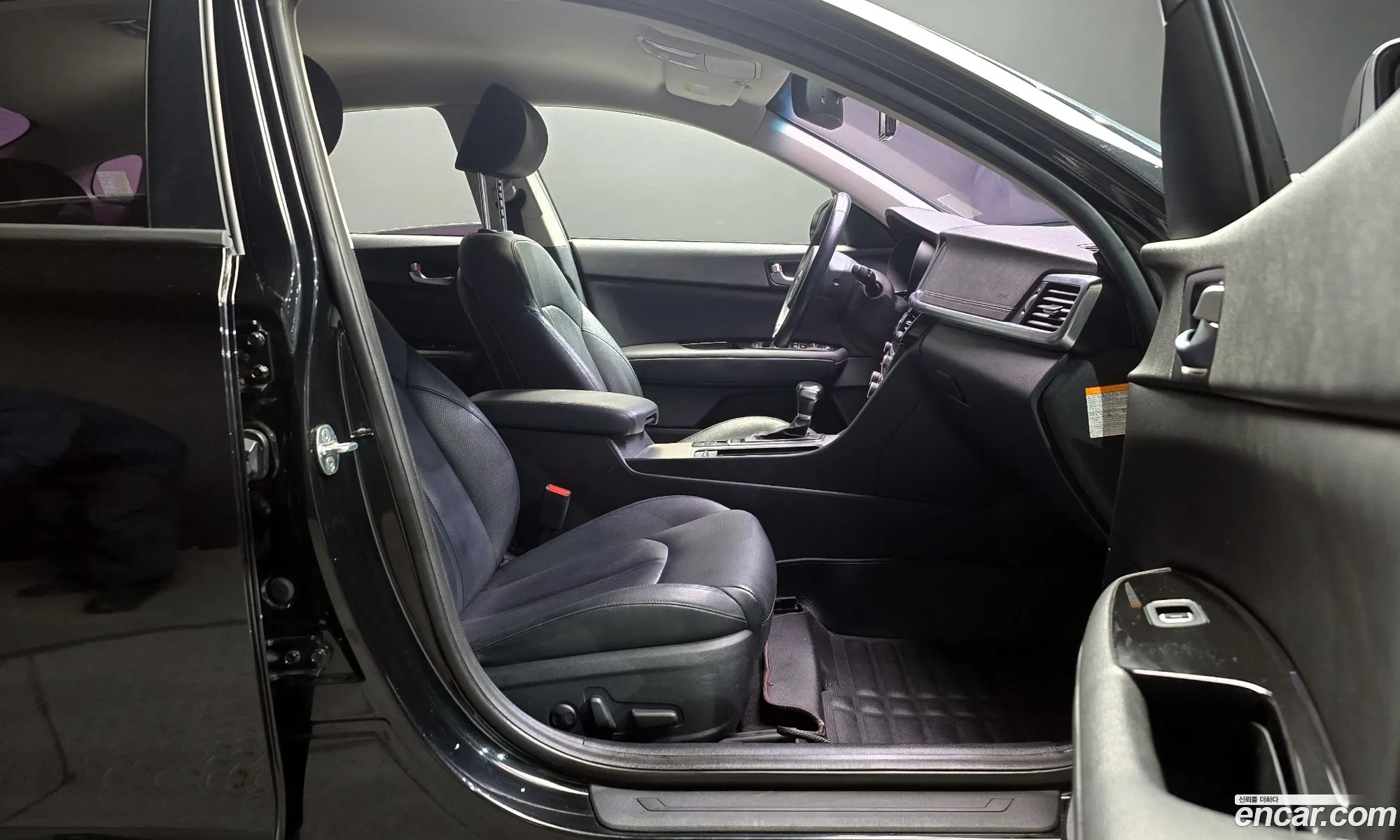 Kia K5 Hybrid 2016 — 12