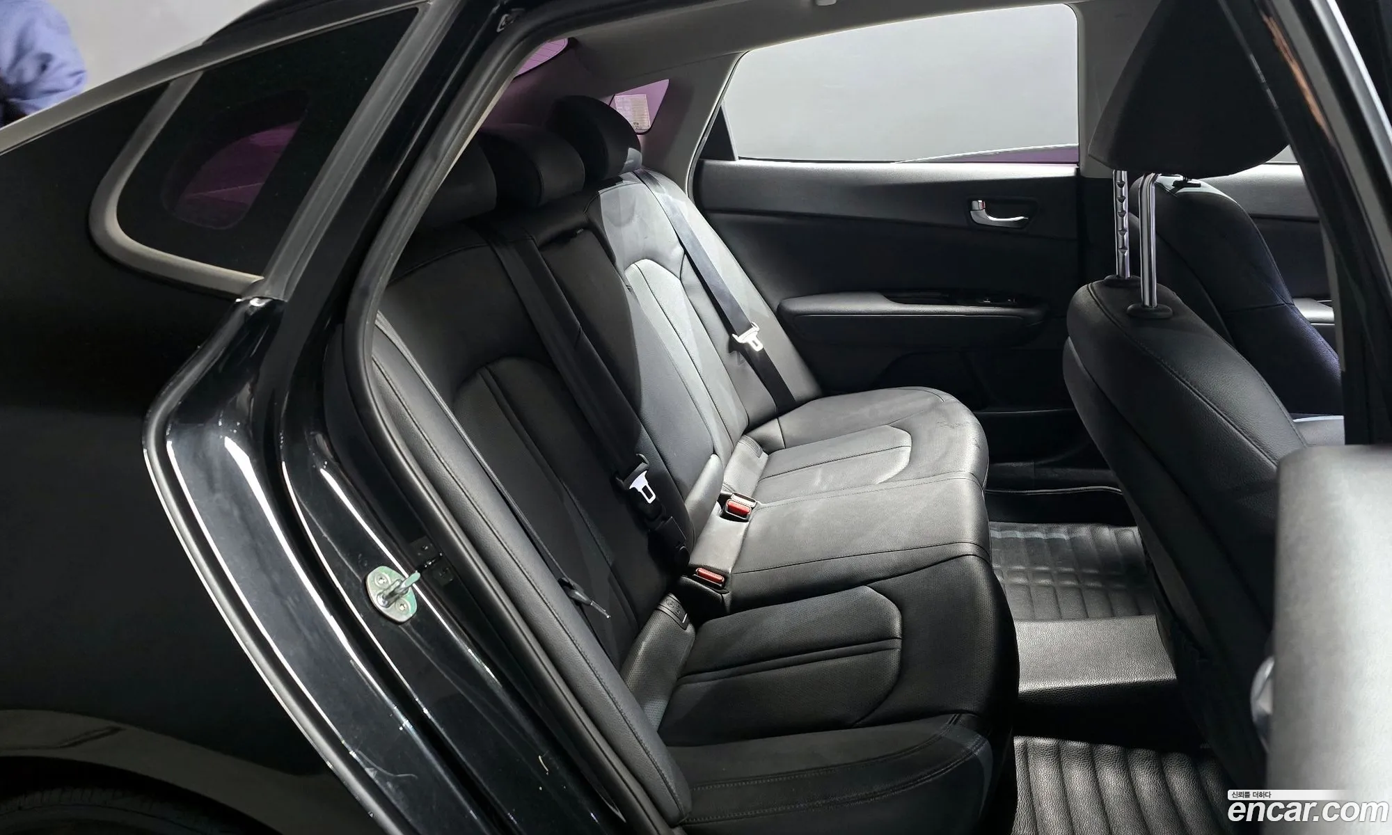 Kia K5 Hybrid 2016 — 11