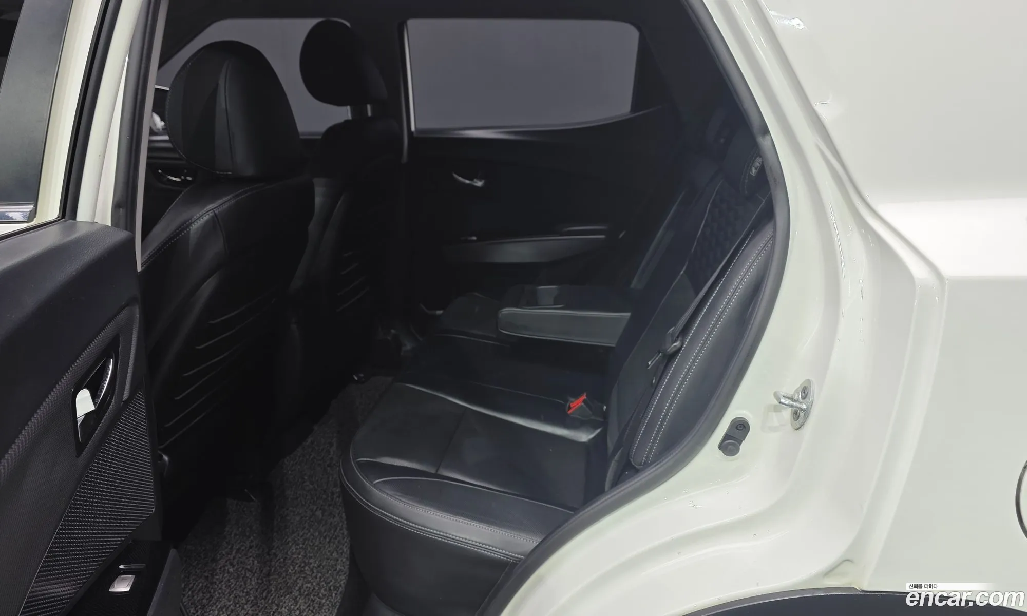 KG Mobility (SsangYong) Tivoli Armour 2018 — 16