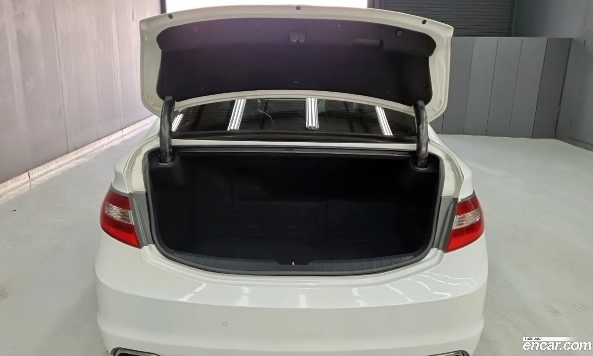 Hyundai Grandeur HG Hybrid 2015 — 15