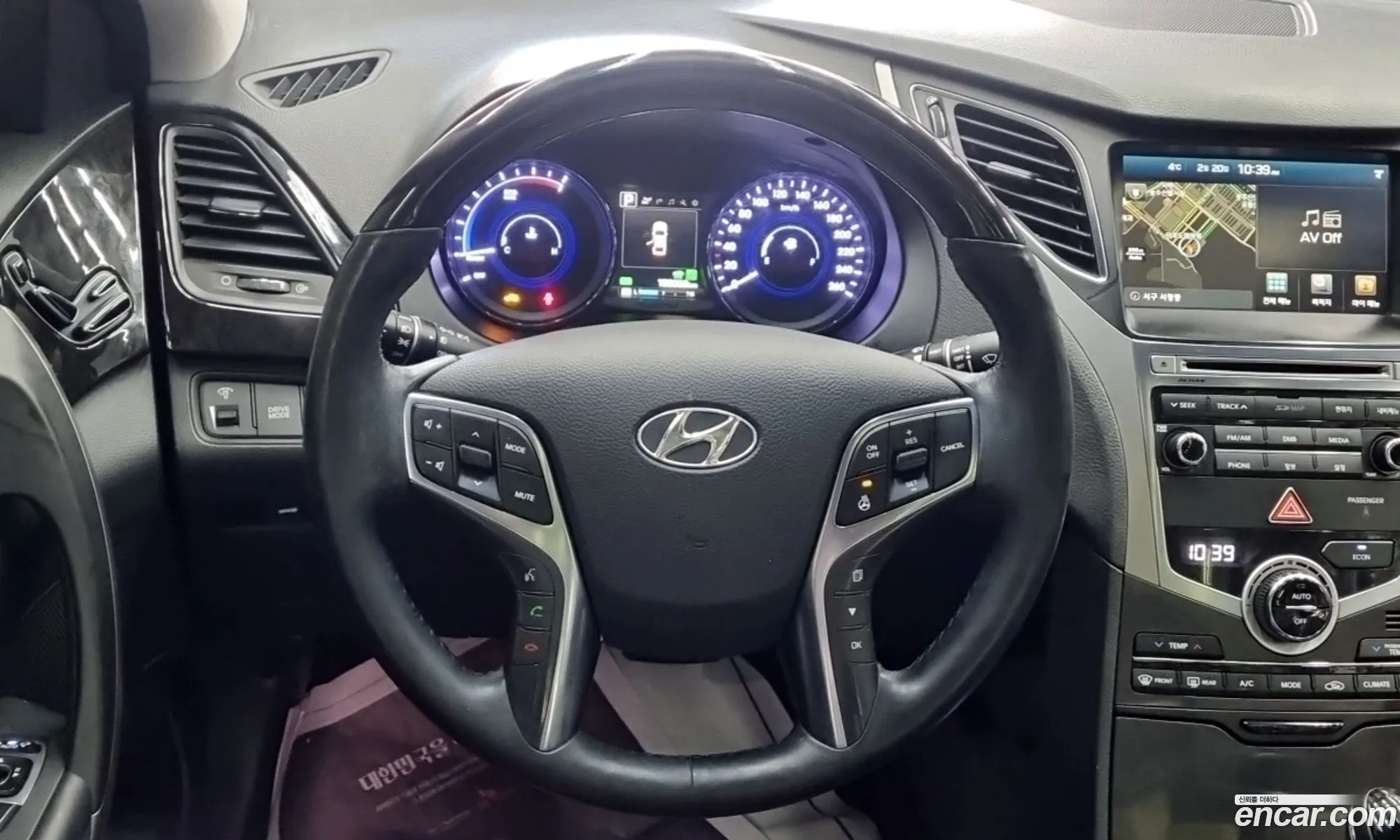 Hyundai Grandeur HG Hybrid 2015 — 14