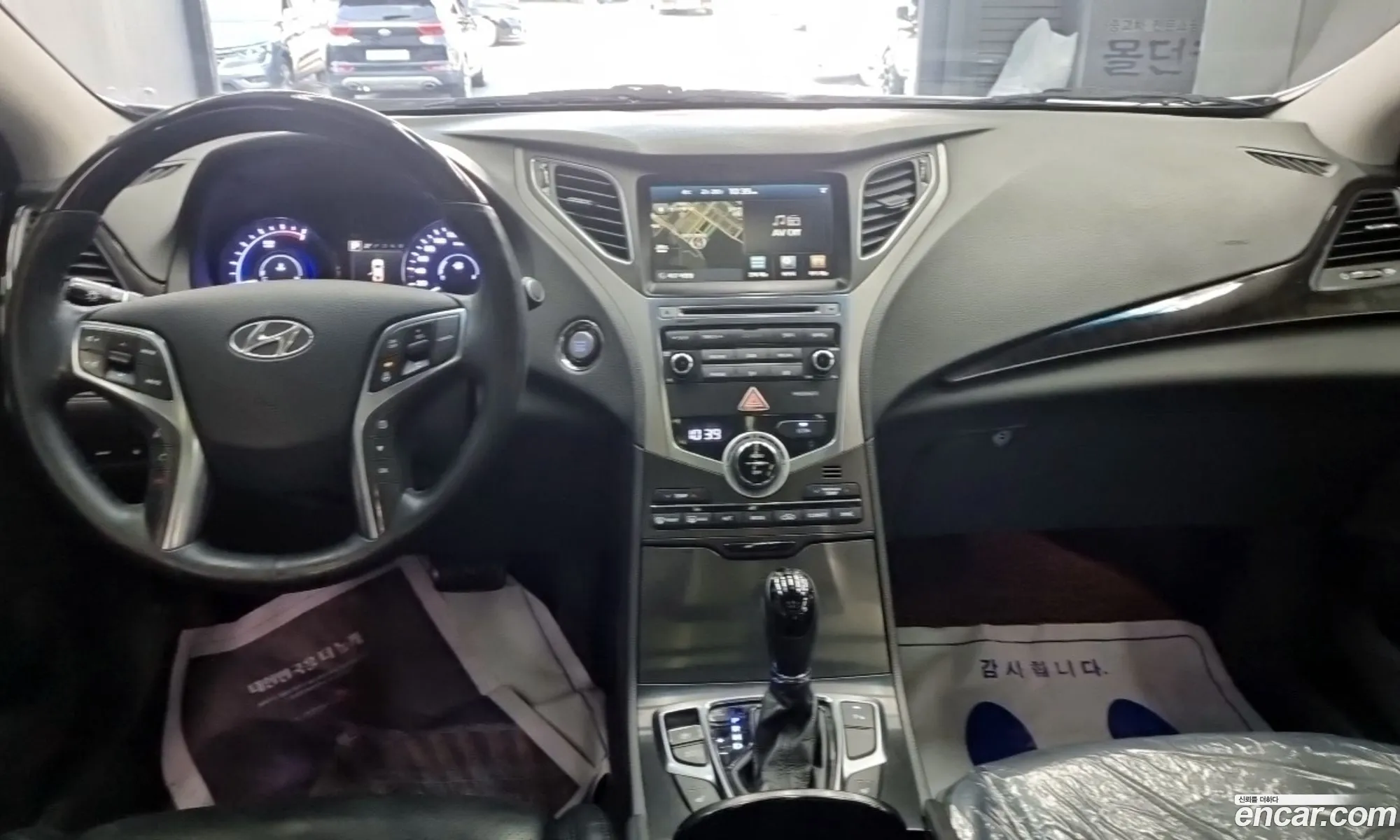Hyundai Grandeur HG Hybrid 2015 — 17