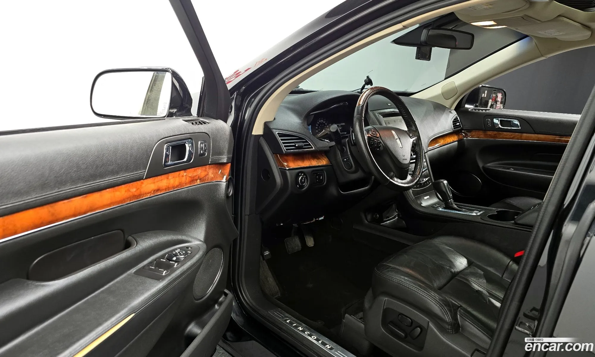 Lincoln MKT